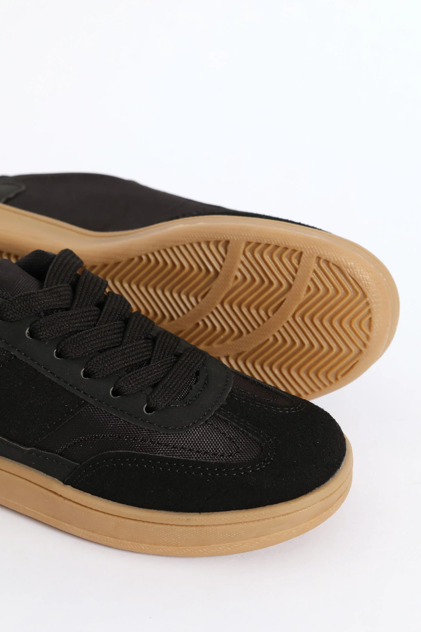 Boys Gumsole Sneaker - Black - Image 3