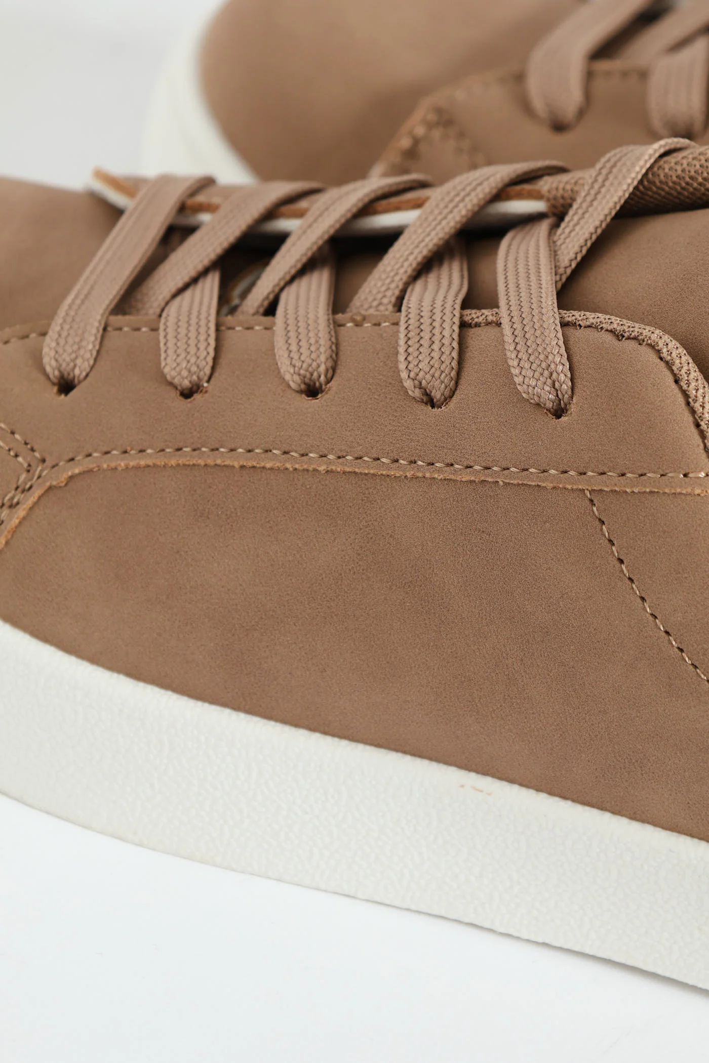 Boys Lowcut Sneaker - Taupe - Image 2