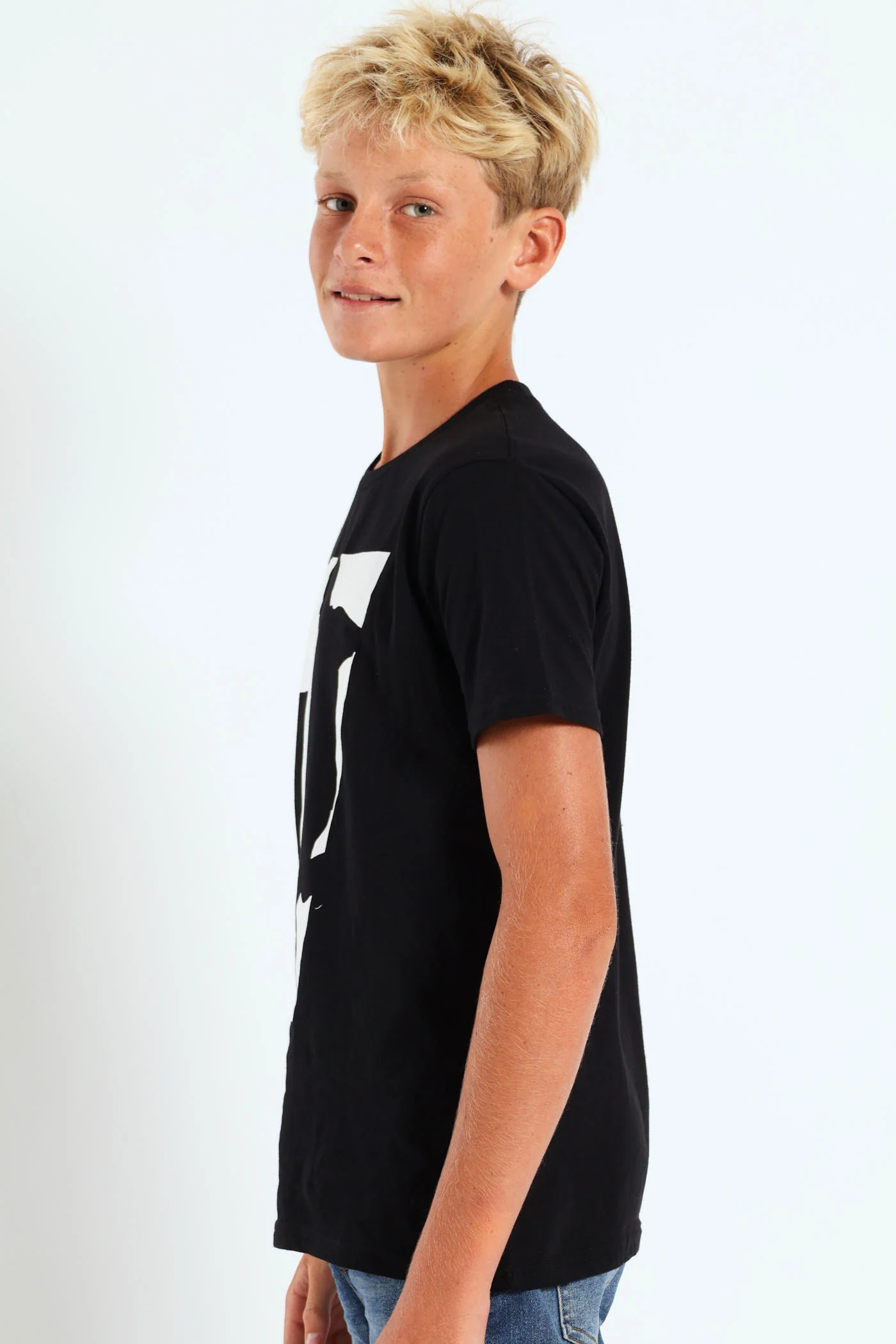 Boys Ronaldo 7 Tee - Black - Image 2