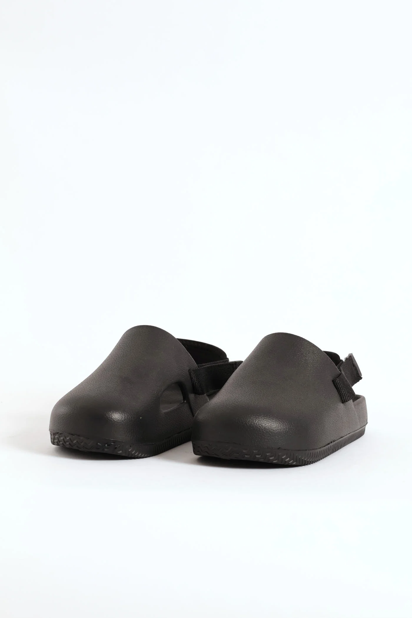 Boys Utlity Clog - Black - Image 3