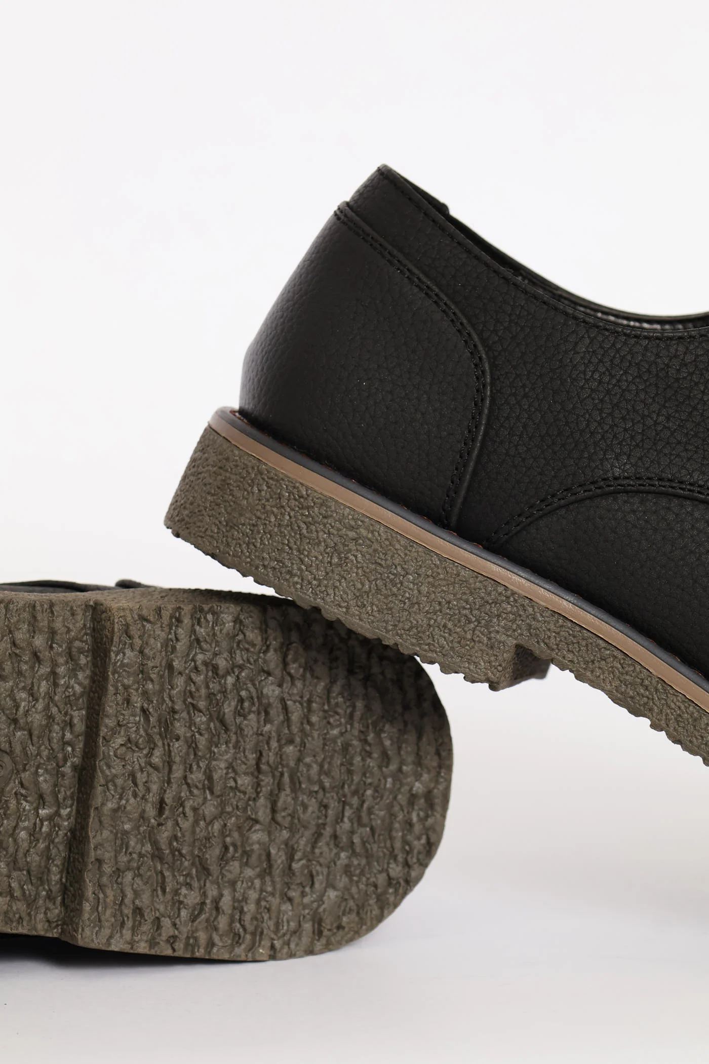Bronx Lace Up Smart Casual Derby Shoe - Black - Image 6