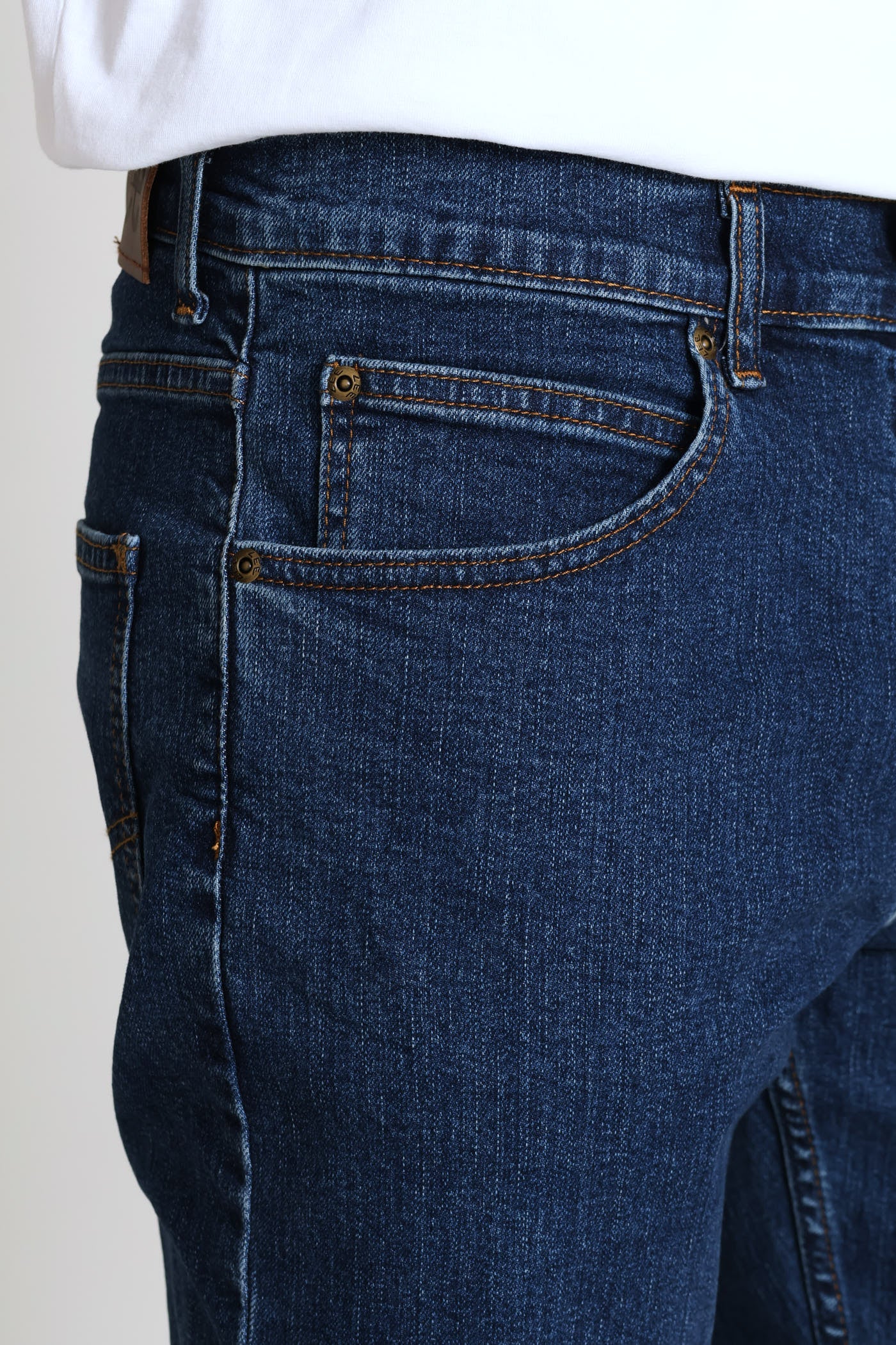 Brooklyn Stretch Denim - Stonewash - Image 5