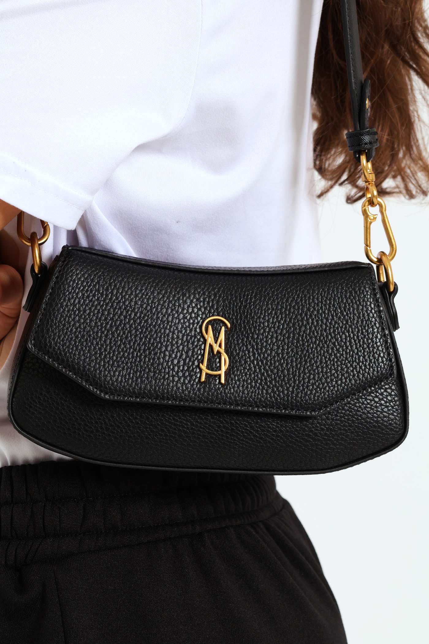 Btaiga Crossbody Bag - Black - Image 5