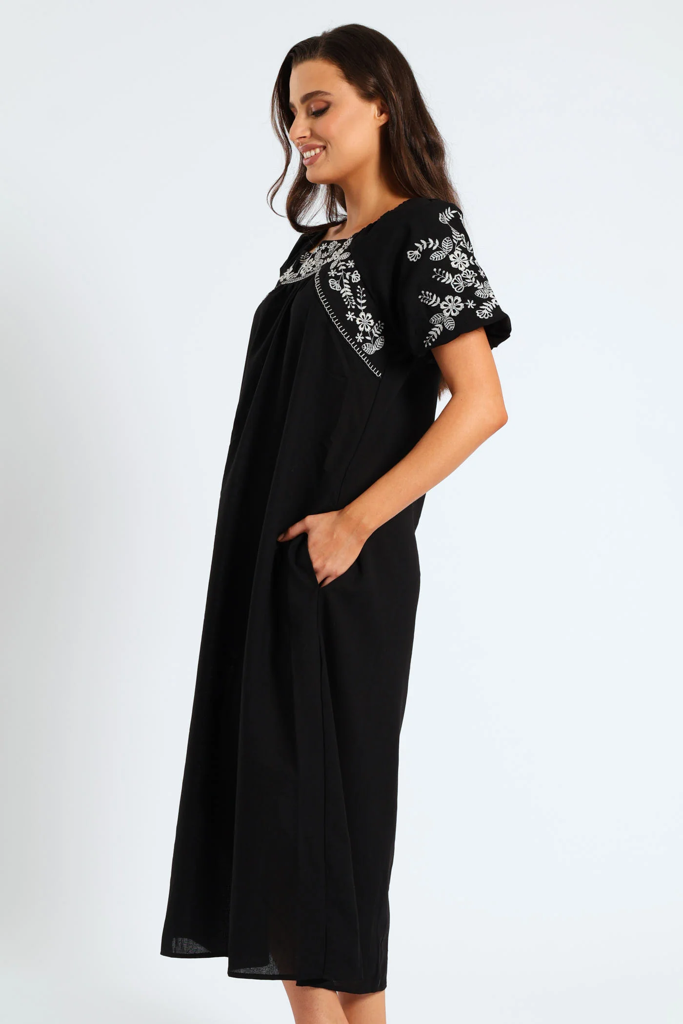 Bubble Embroidered Sleeve & Yoke Flare Midi Dress - Black - Image 3