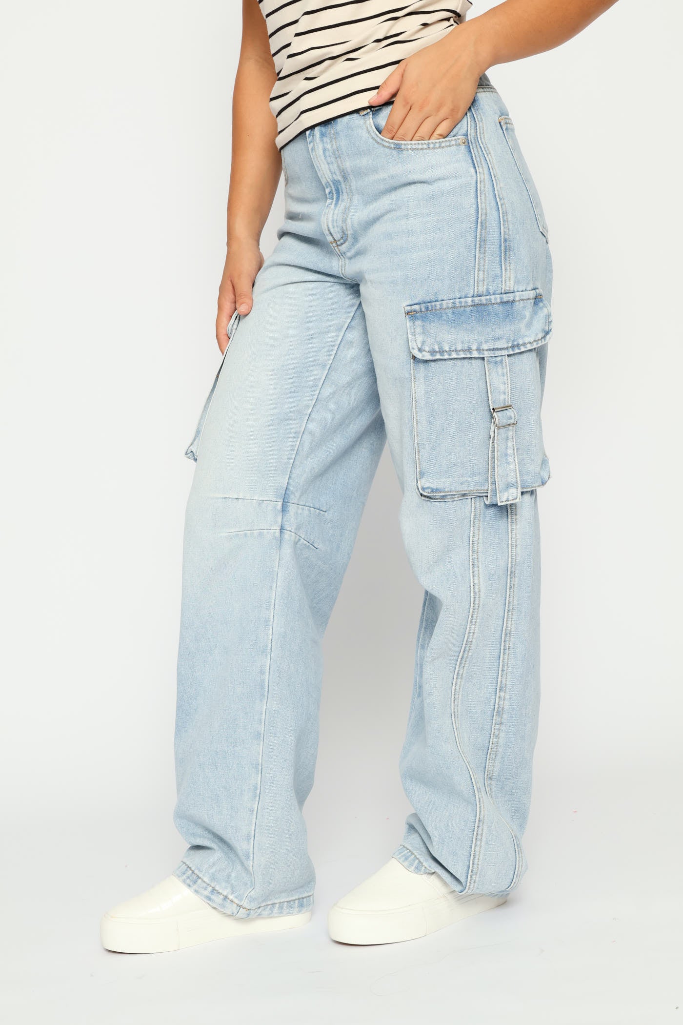 Buckle Cargo Jean - Salty Light Wash - Image 2