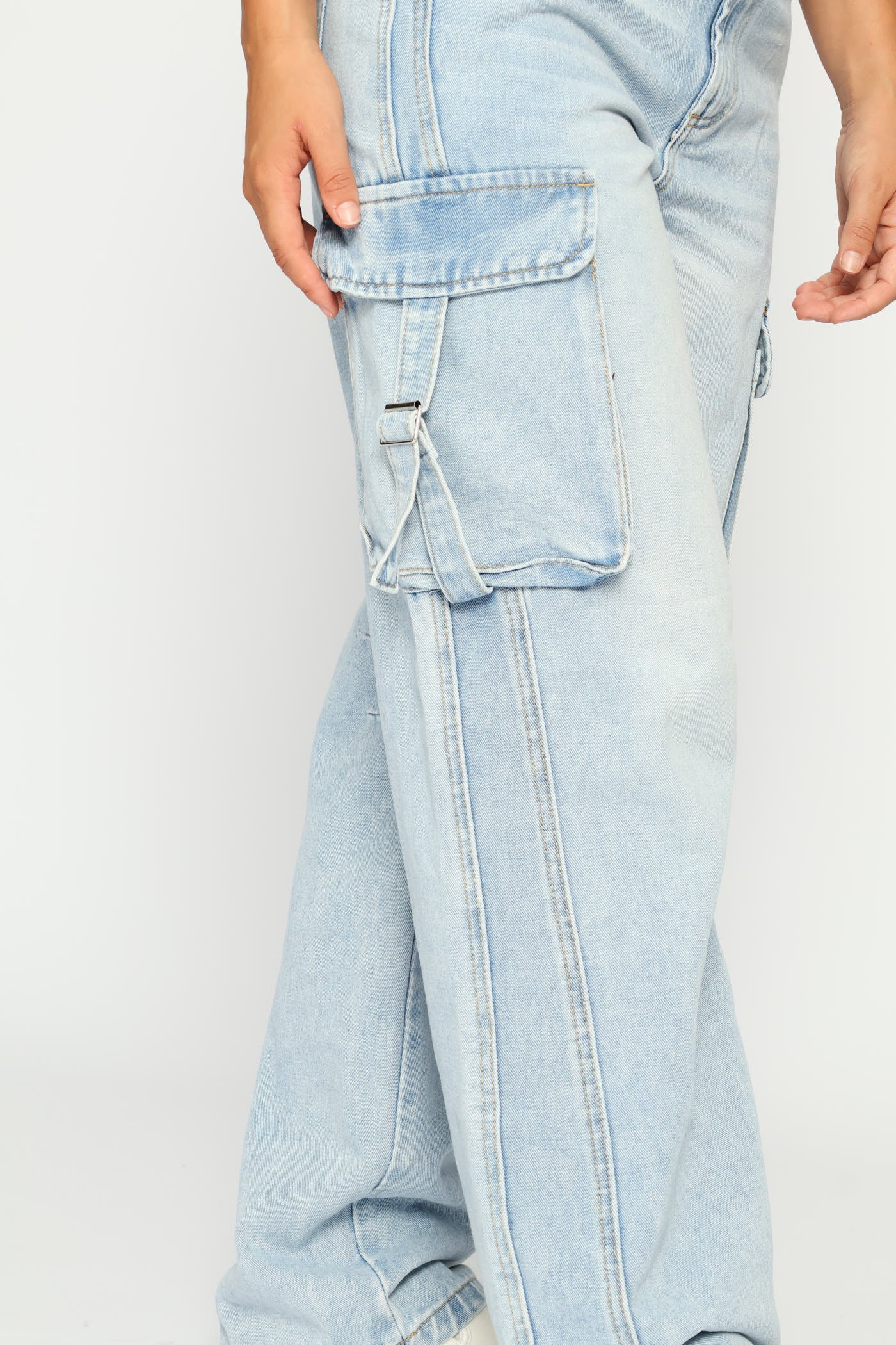Buckle Cargo Jean - Salty Light Wash - Image 4
