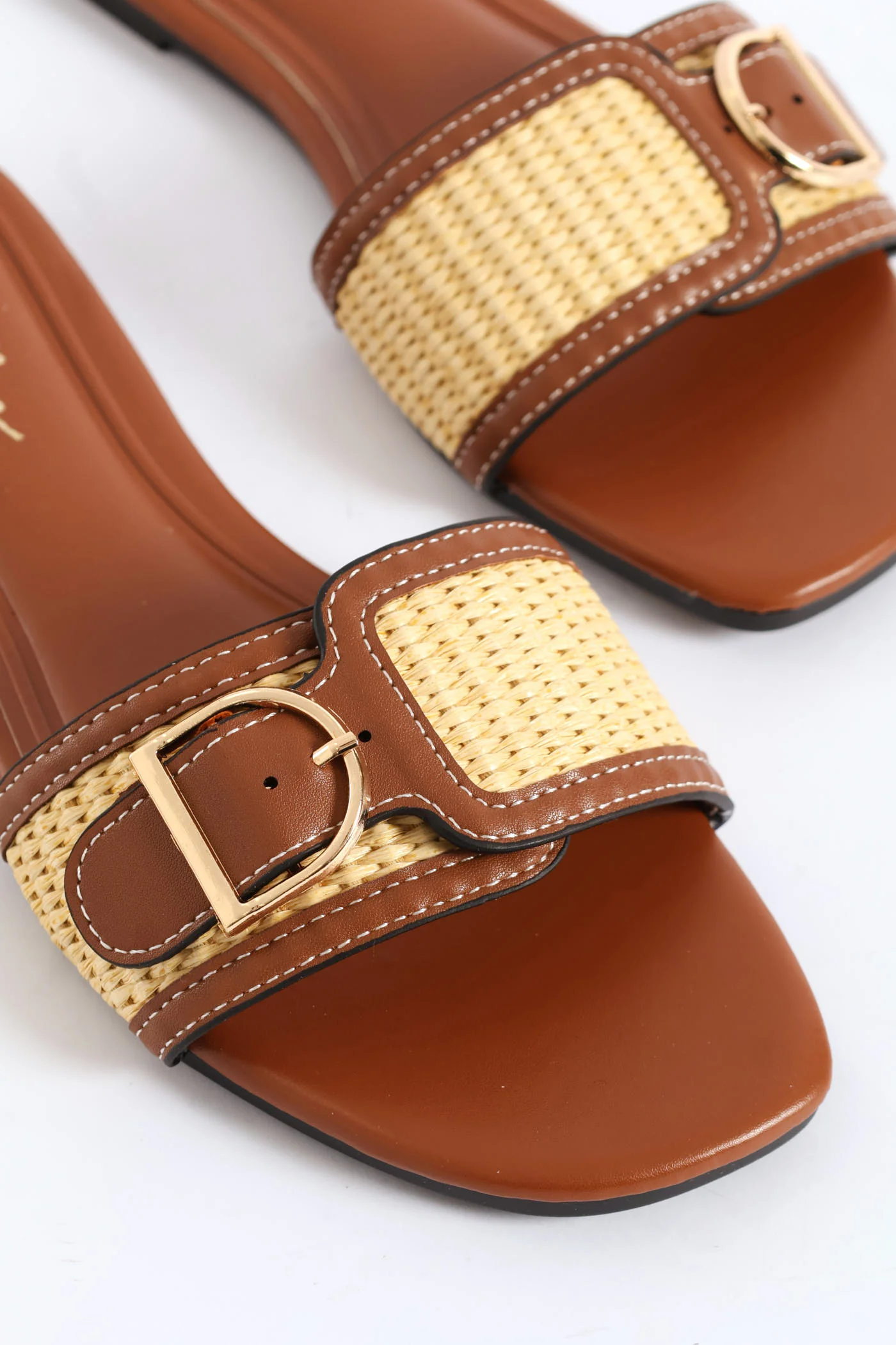 Buckle Detail Single Band Raffia Upper Sandal - Tan - Image 3