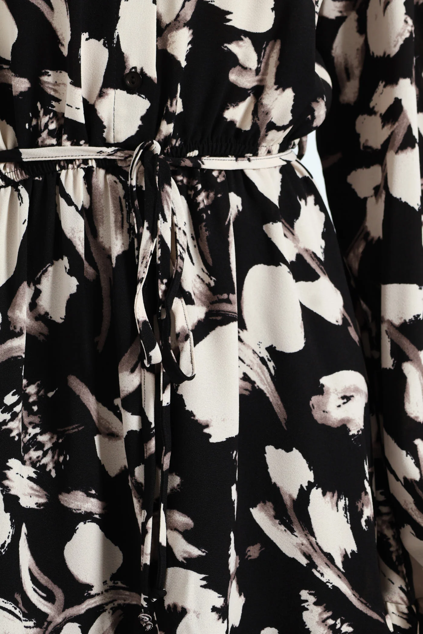 Button Through Monochrome Tiered Tea Dress - Image 4