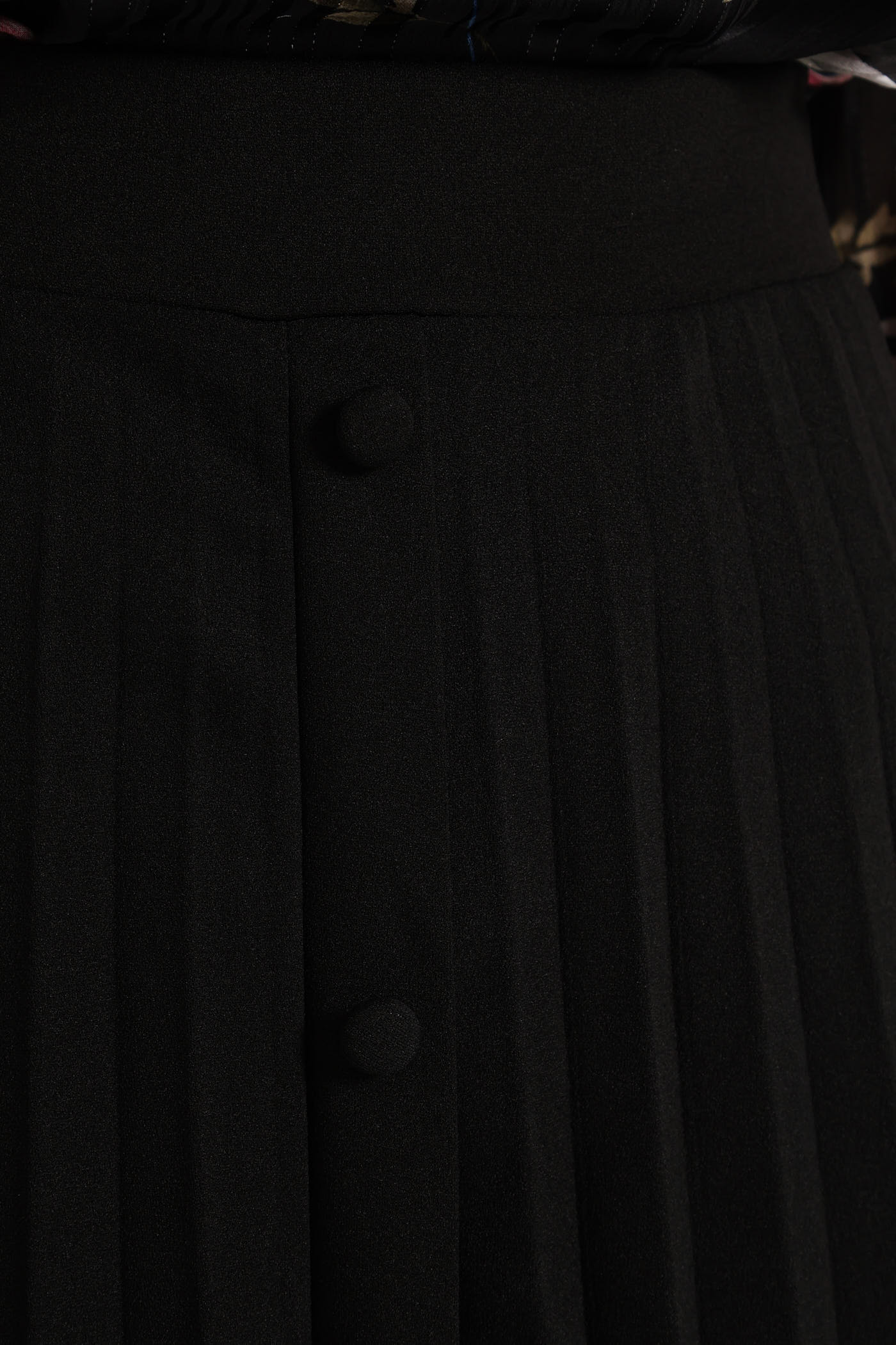 Button Through Pleated Midi Skirt - Black - Image 5