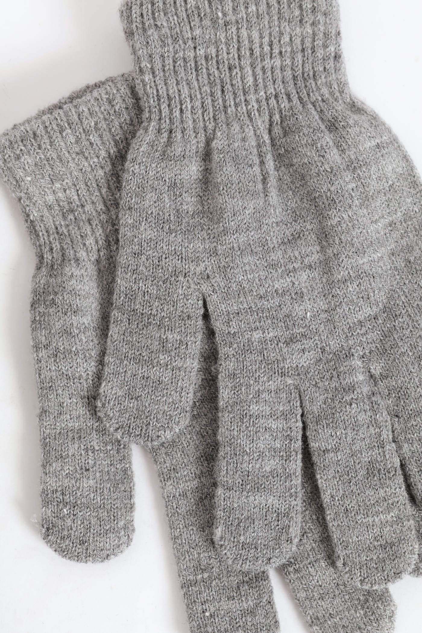 Cable Knit Turn Up Beanie Glove Set - Light Grey - Image 3