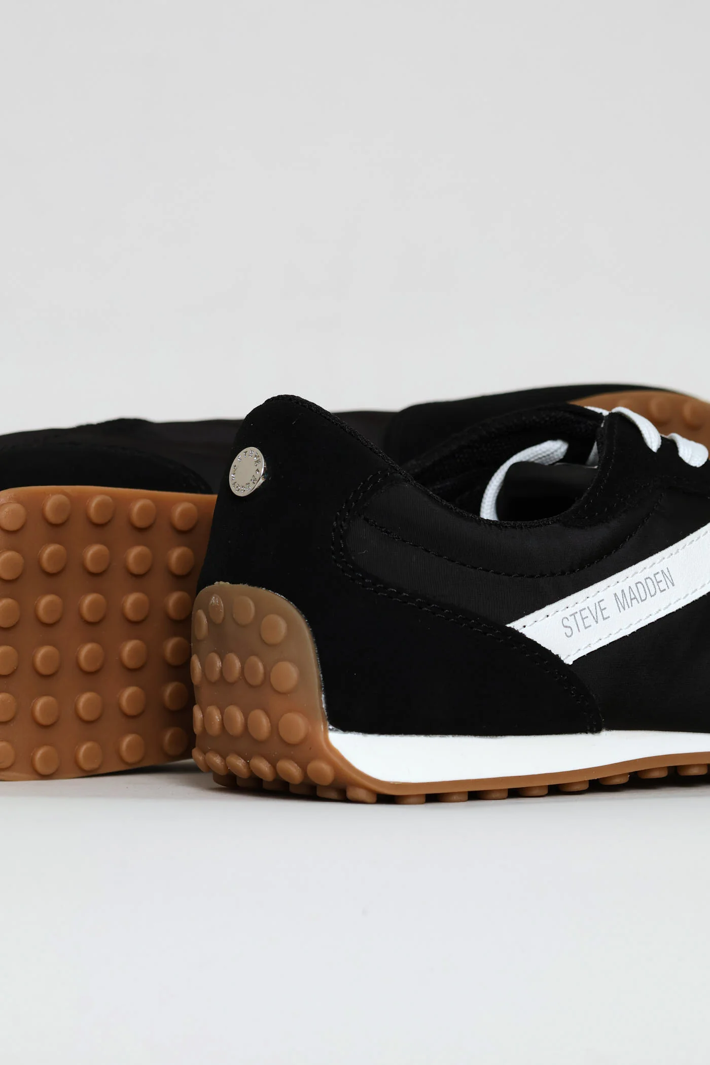 Cameo Sneaker - Black/White - Image 5