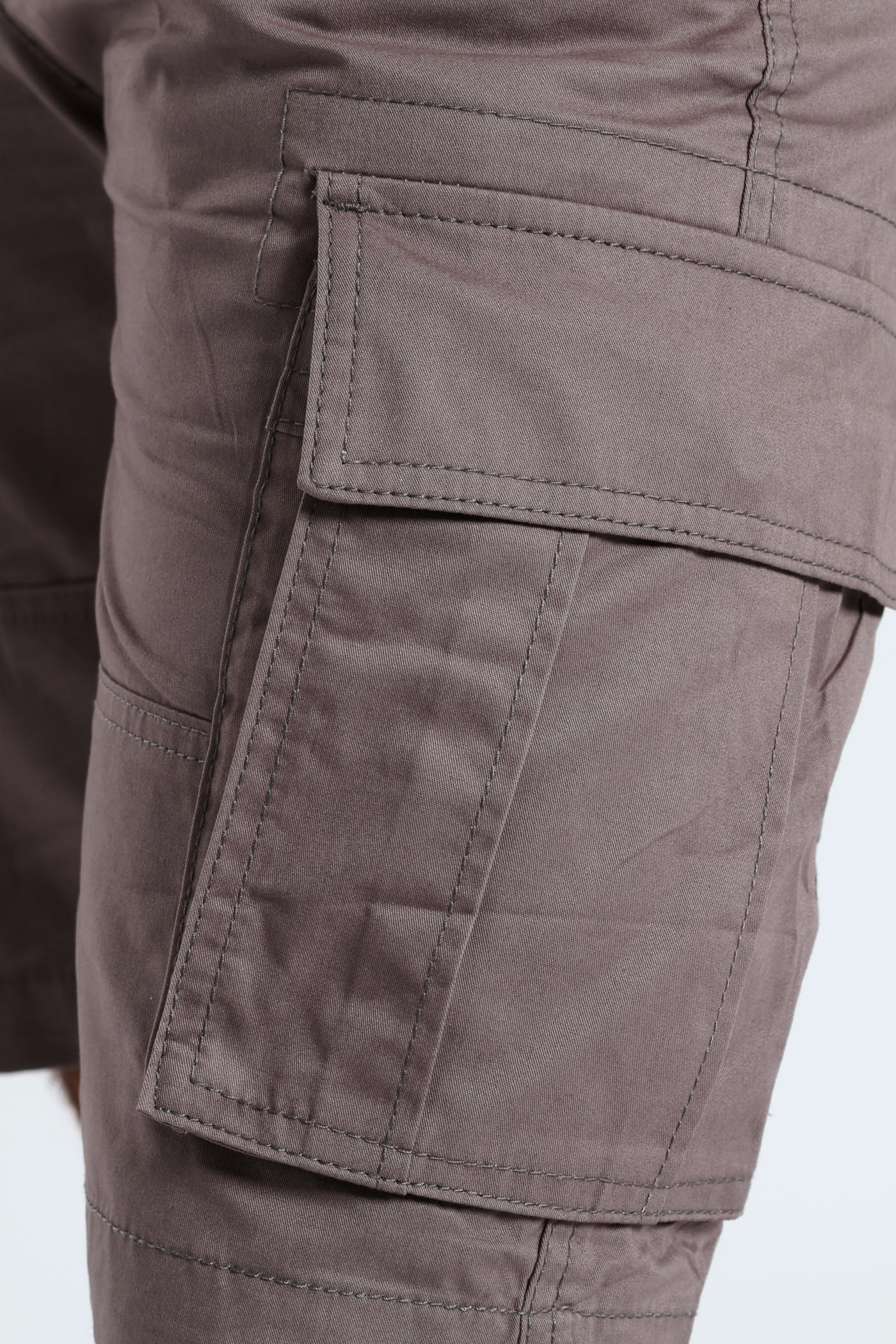 Cargo Bellows Short - Charcoal - Image 4