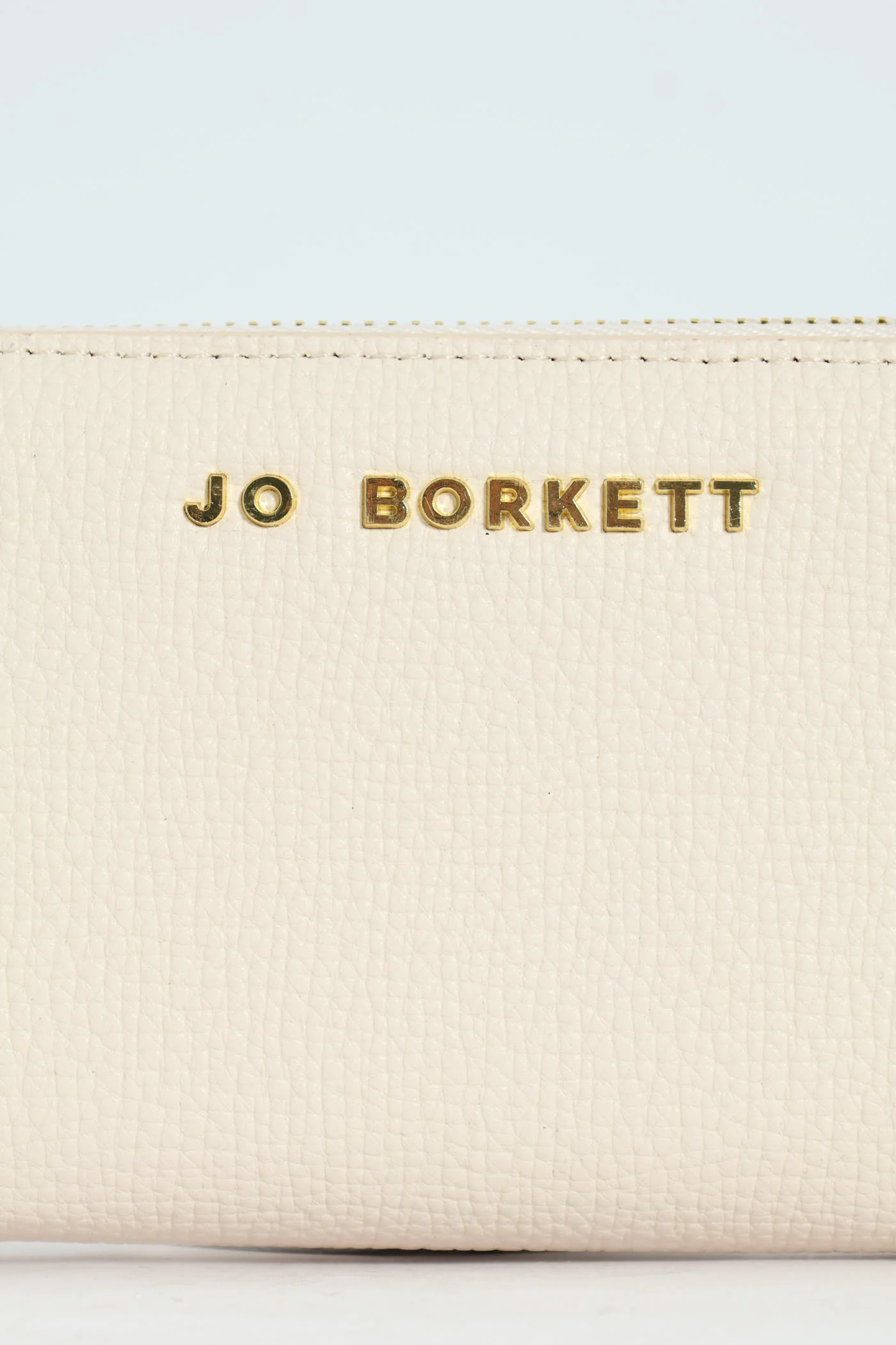 Carrie Pebble Raised Logo Ziparound Purse - Cream - Image 2