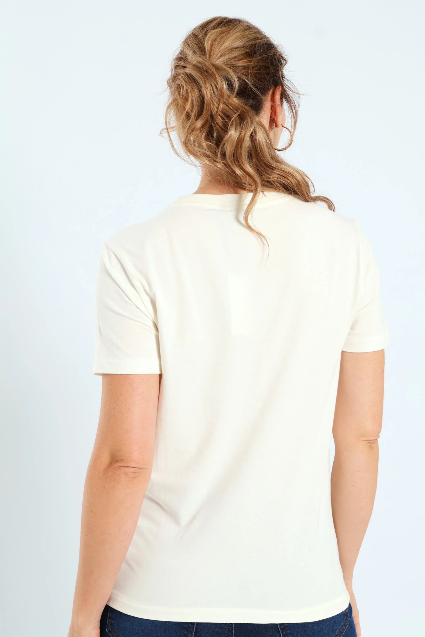 Casey Crest T-Shirt - Off White - Image 3
