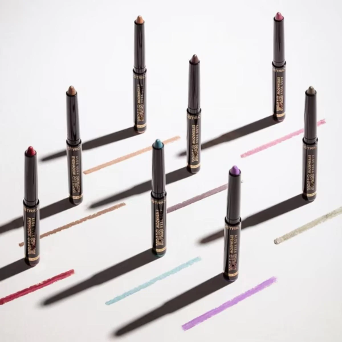 Aloe Vera Eyeshadow Stick - Image 20