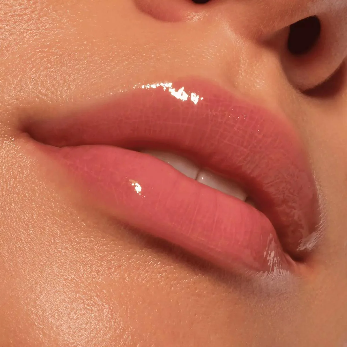 Colour Cushion Juicy Lip Oil - Image 3