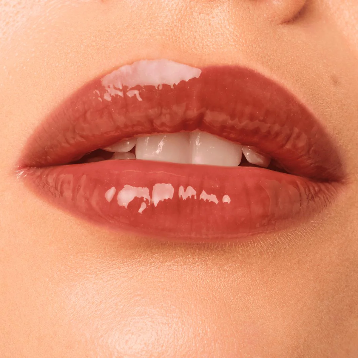 Filler Supreme Lip Gloss - Image 11