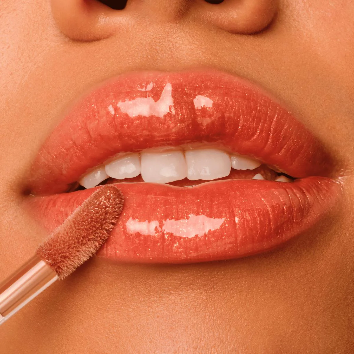 Filler Supreme Lip Gloss - Image 43