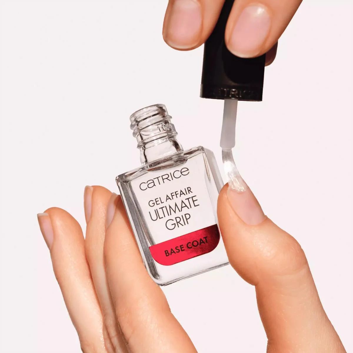 GEL AFFAIR Ultimate Grip Base Coat - Image 3