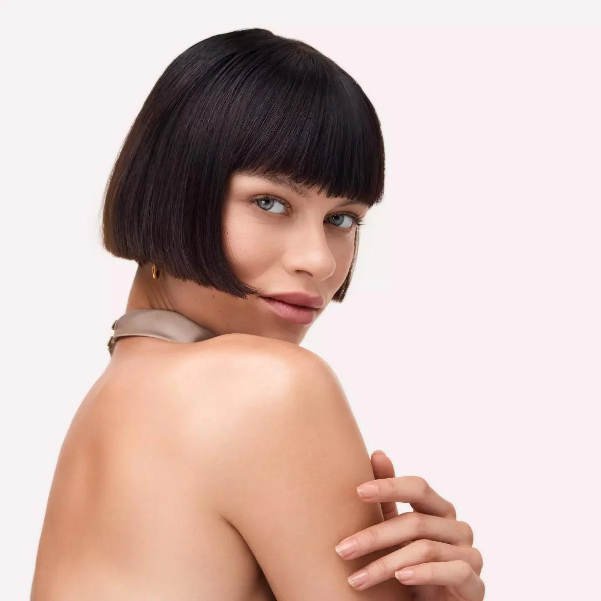 Glam In Gold Dry Oil - Image 4