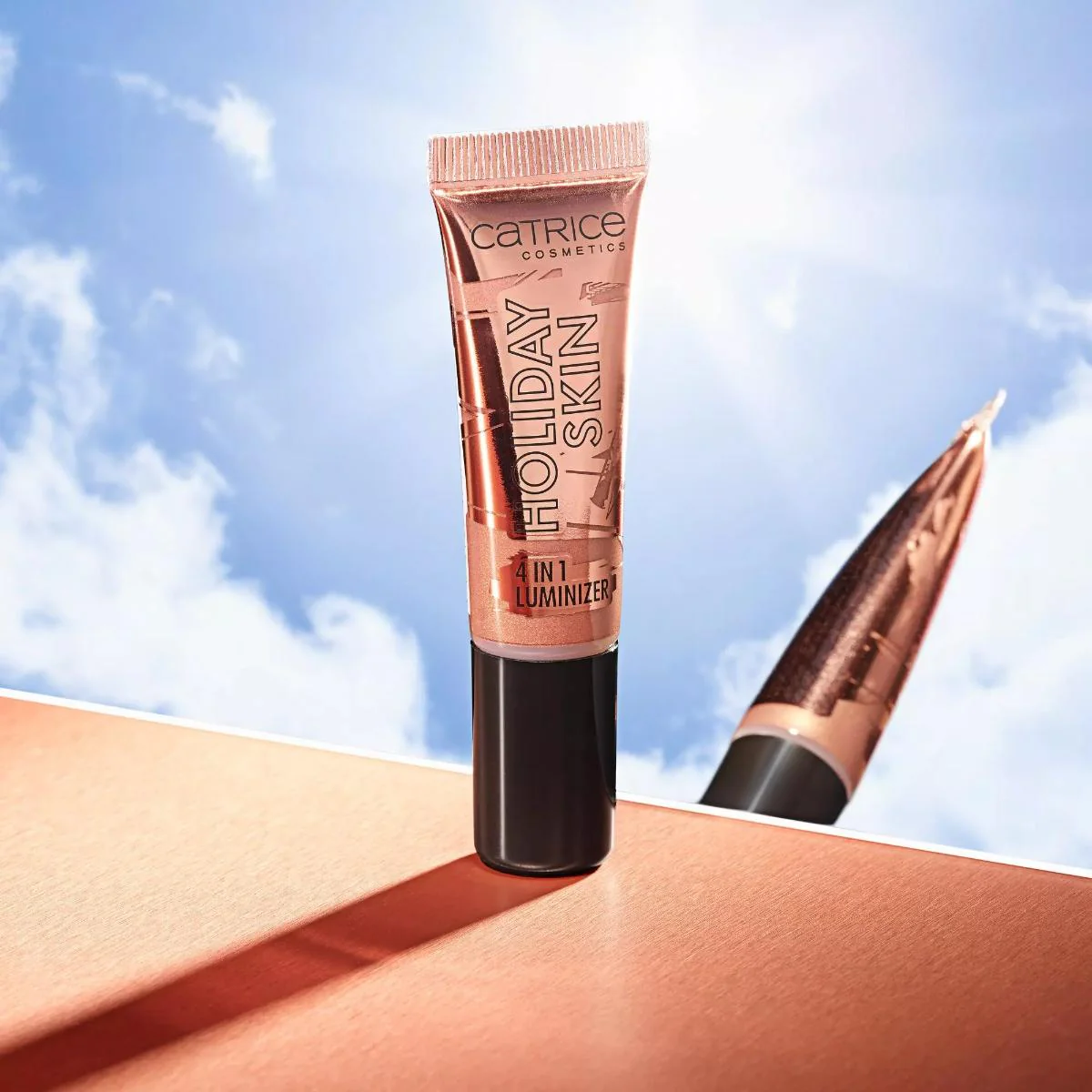 Holiday Skin 4-In-1 Luminizer - Image 9