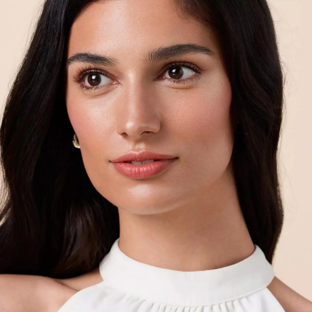 Soft Glam Filter Fluid - Image 11