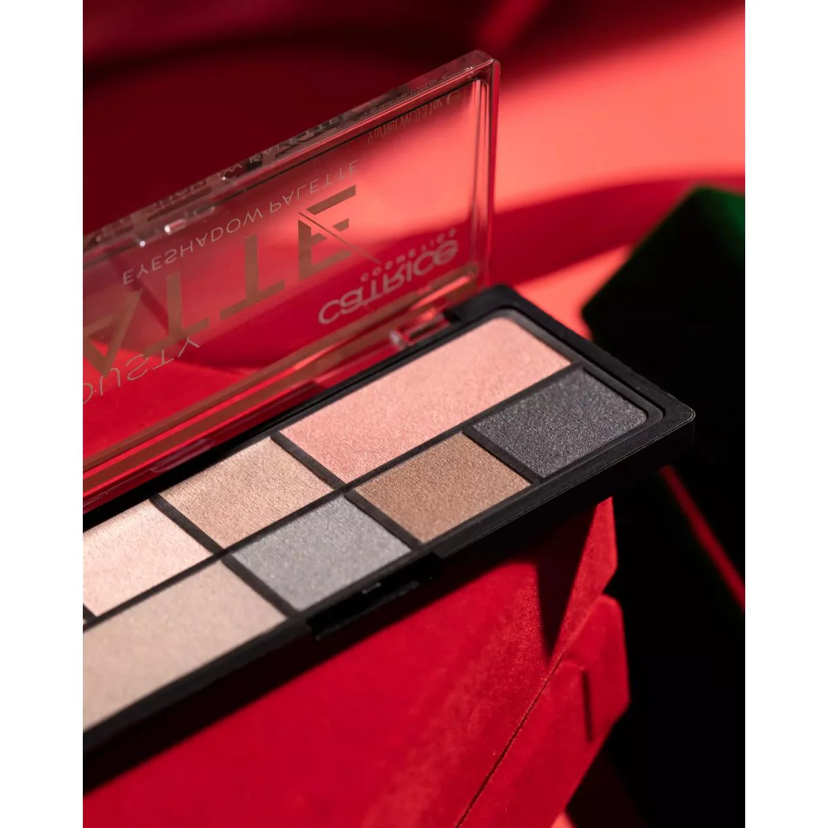 The Dusty Matte Eyeshadow Palette - Image 9