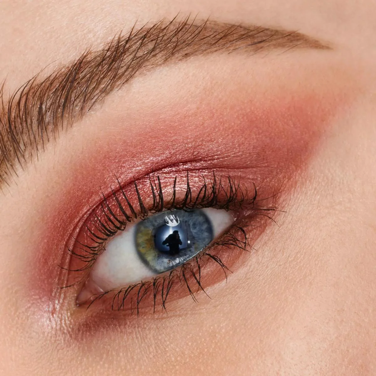 The Electric Rose Eyeshadow Palette - Image 5
