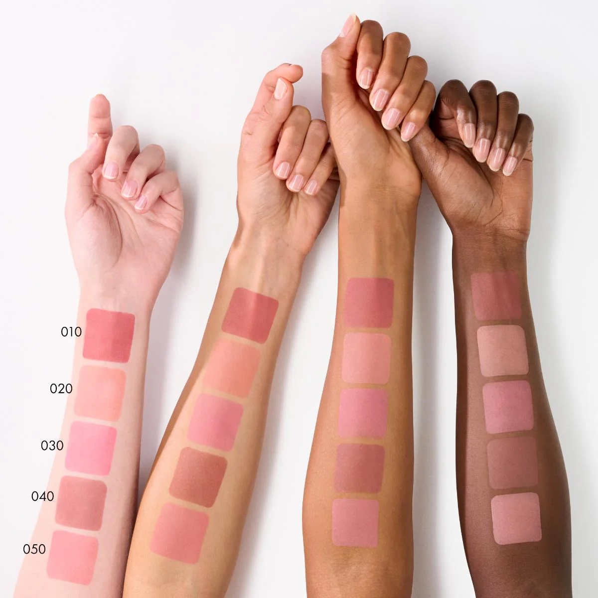 Velvet Pudding Blurring Blush - Image 3