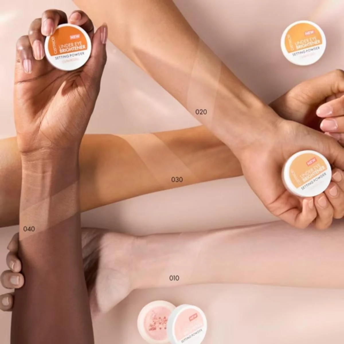 Under Eye Brightener Setting Powder - Image 17