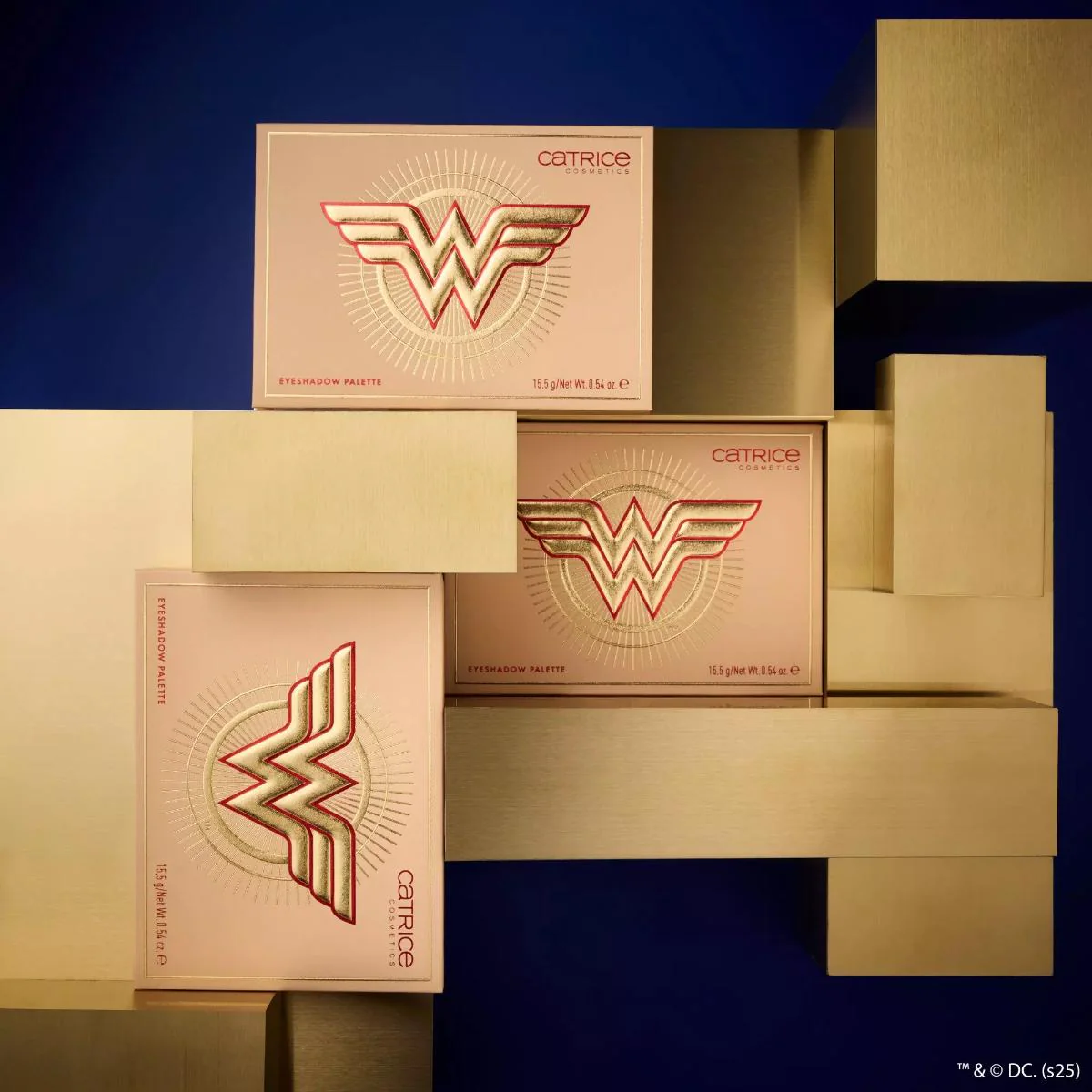 Wonder Woman Eyeshadow Palette - Image 14