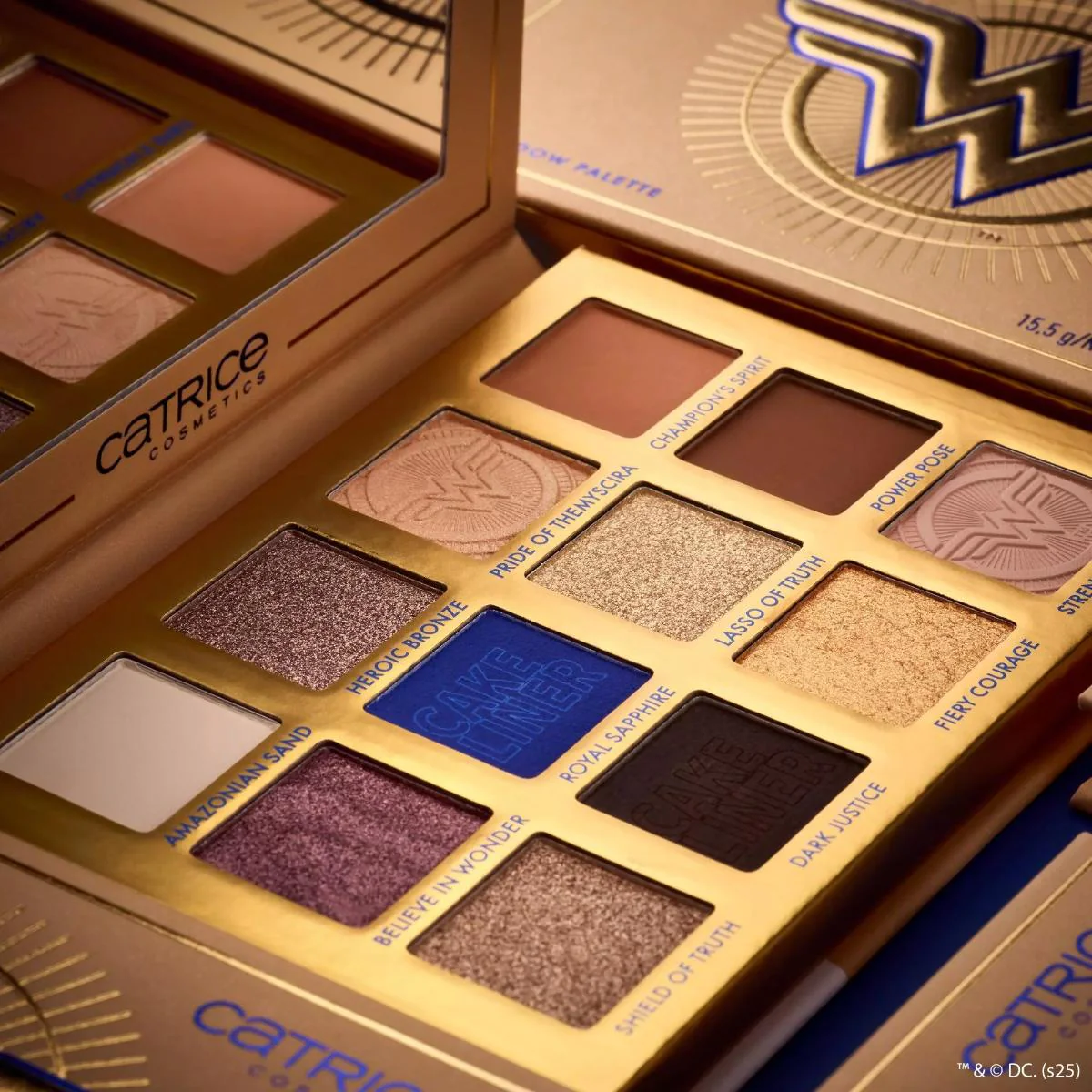 Wonder Woman Eyeshadow Palette - Image 6