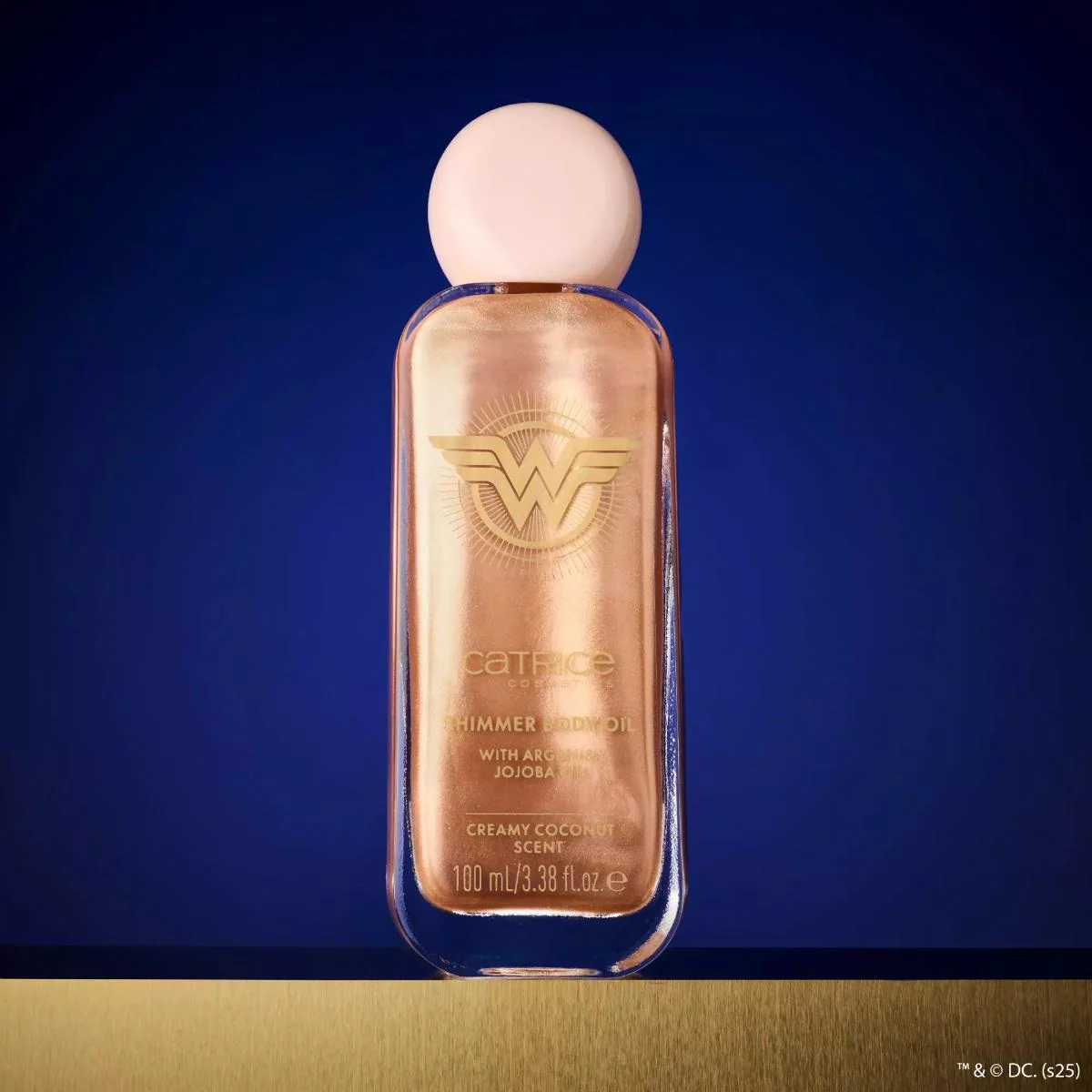 Wonder Woman Shimmer Body Oil - Image 11