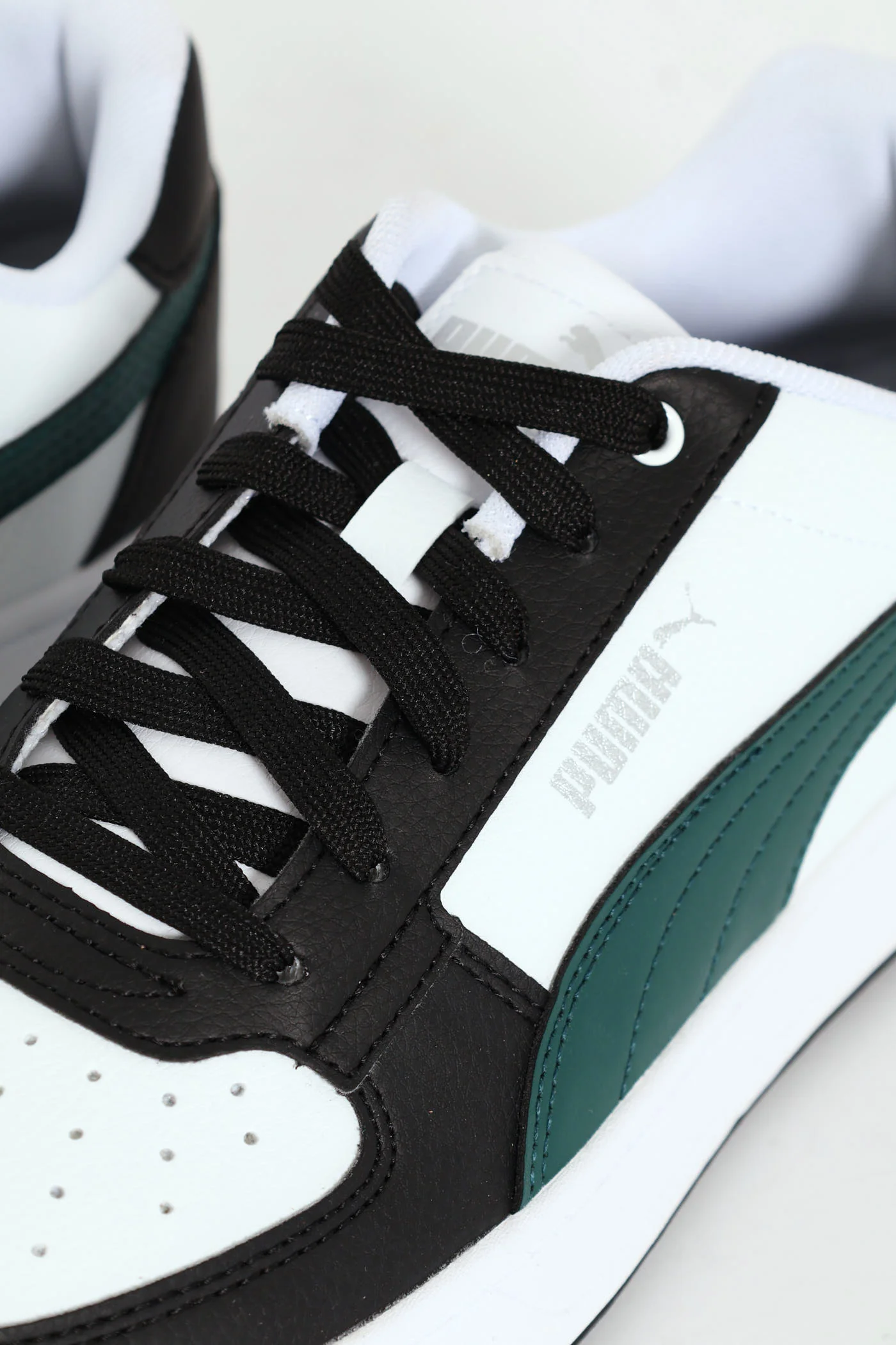 Caven 2.0 Sneaker - White/Green - Image 5