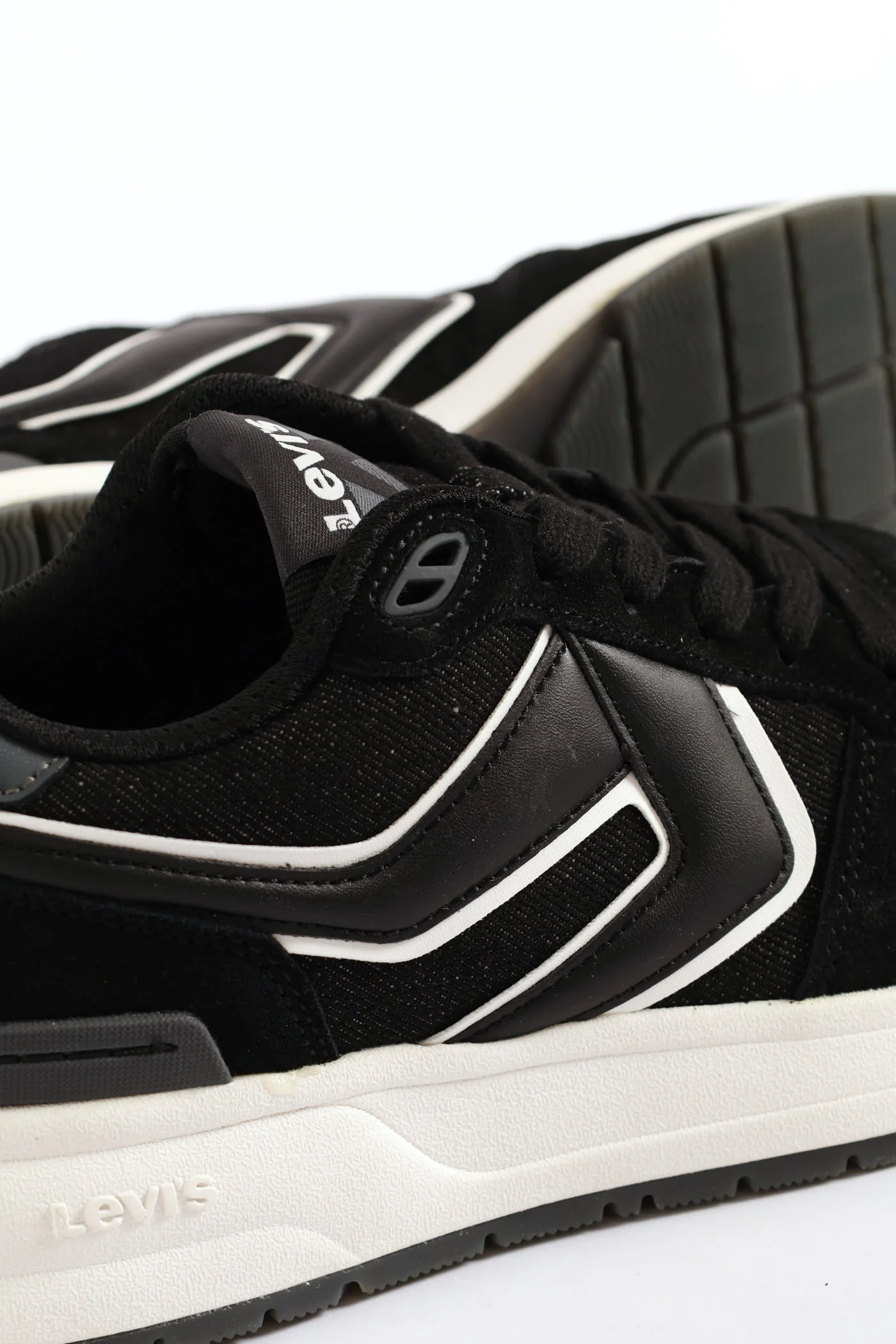 Charge Retro Trainer - Black - Image 6