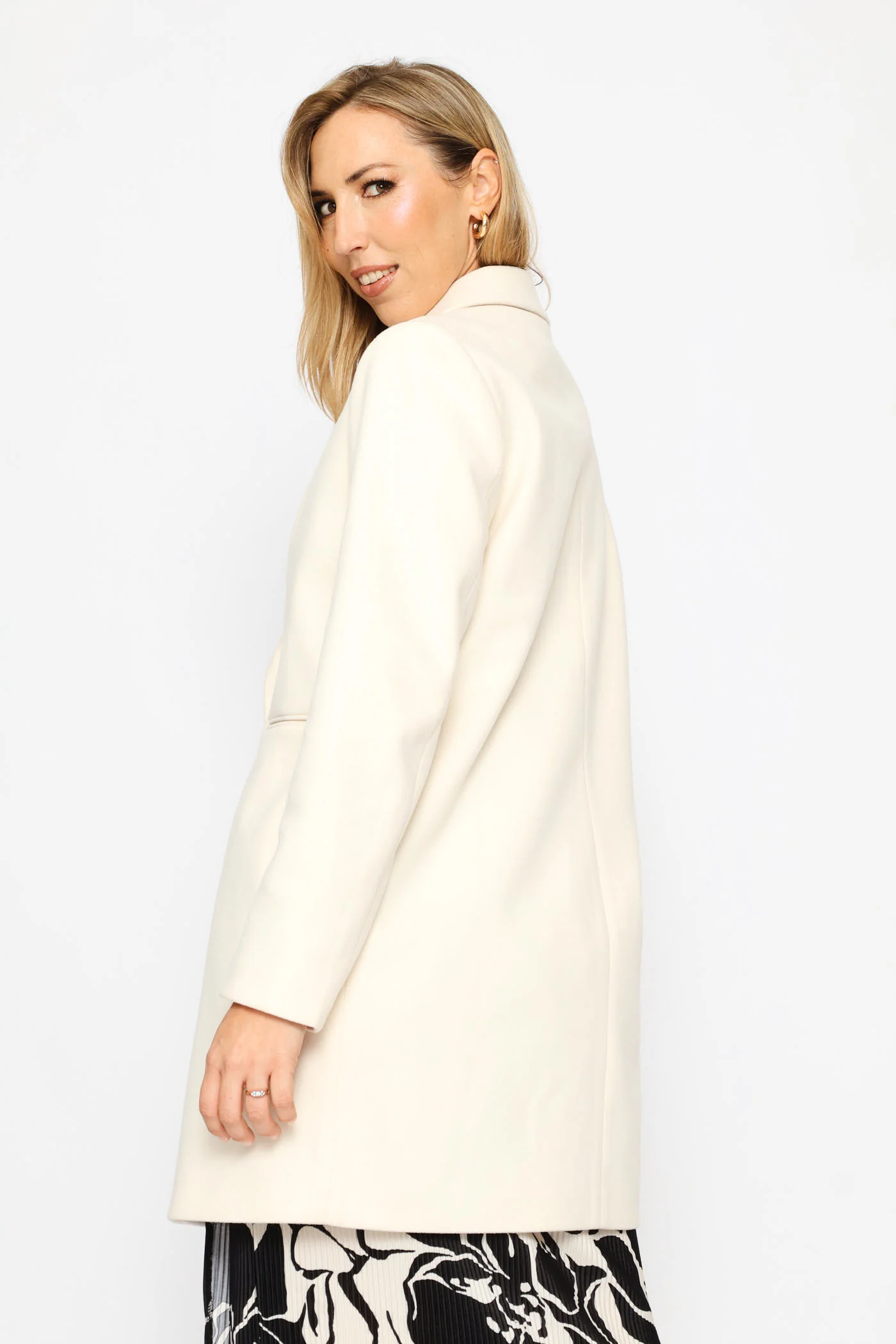 Charlotte Welt Pocket Single-Breasted Coat - Cream - Image 7
