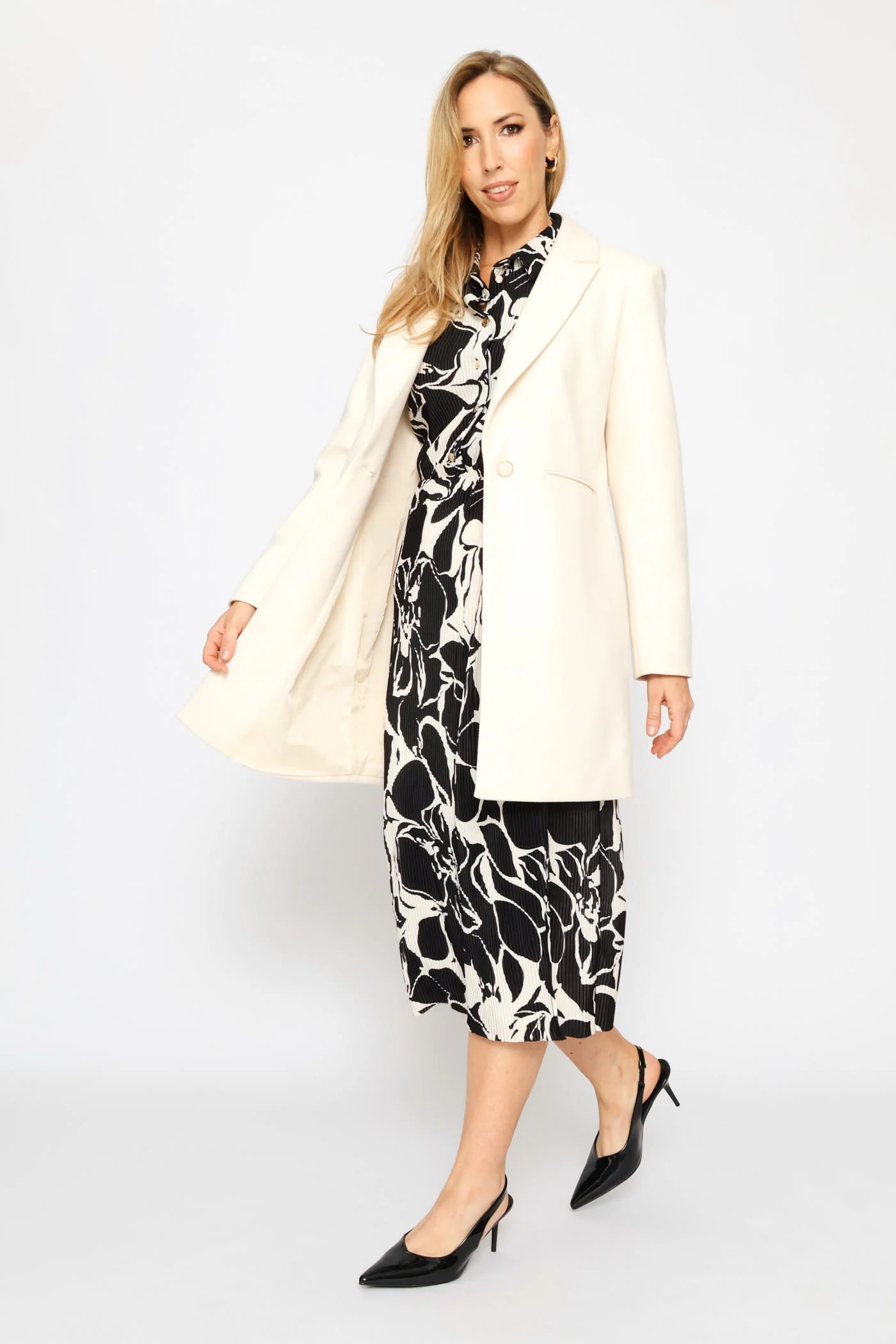 Charlotte Welt Pocket Single-Breasted Coat - Cream - Image 8