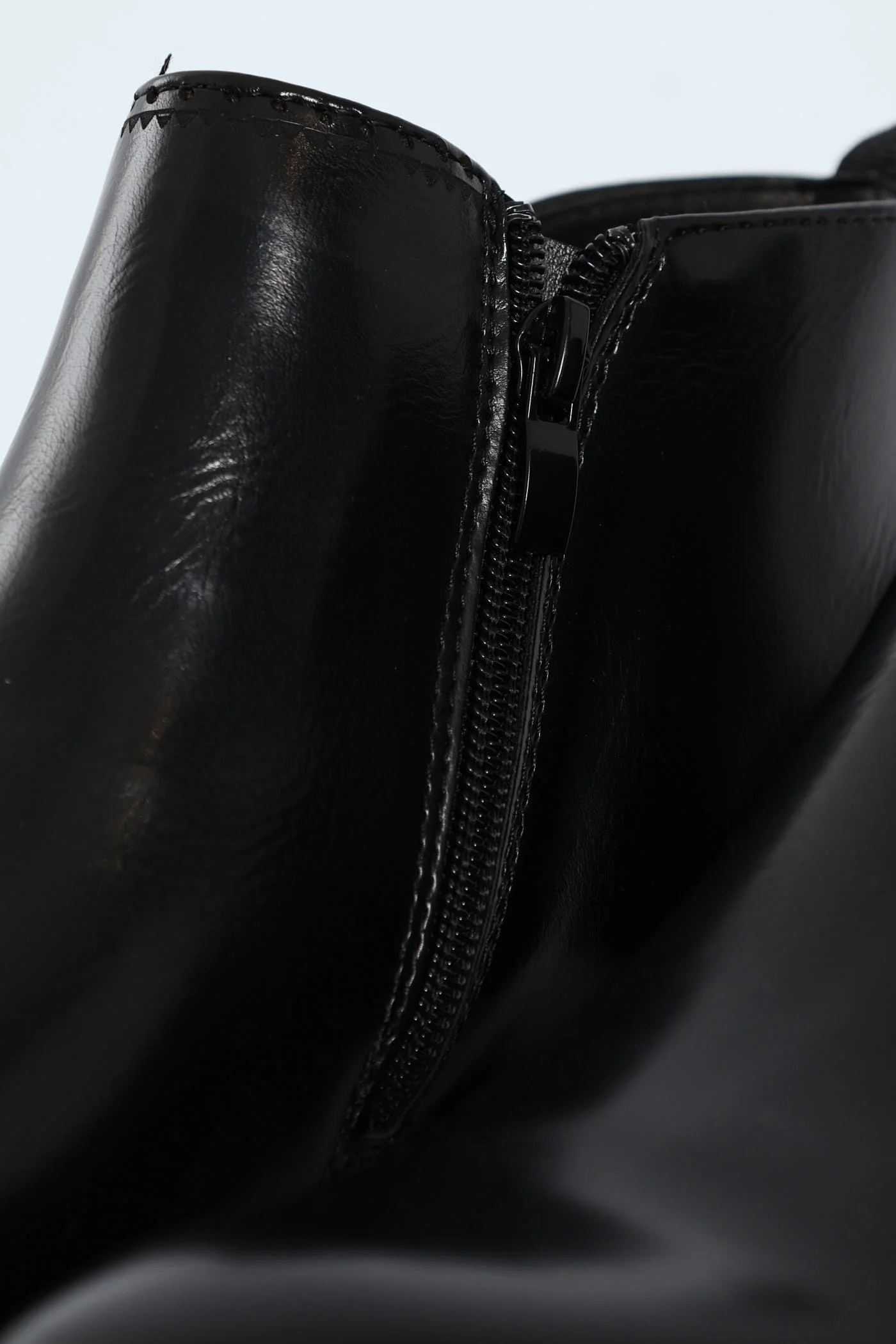 Chelsea Boot - Black - Image 5
