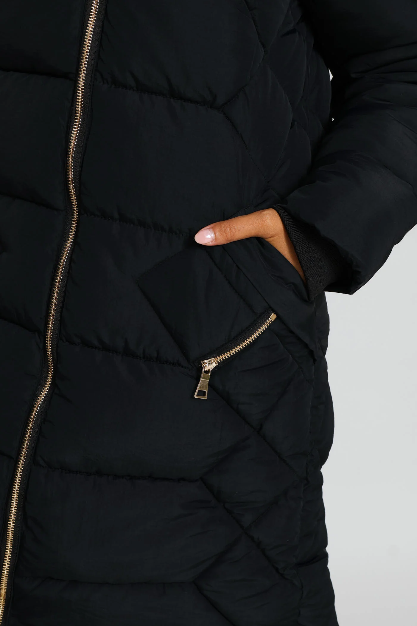 Chevron Quilted Puffer Jacket - Black - Image 3