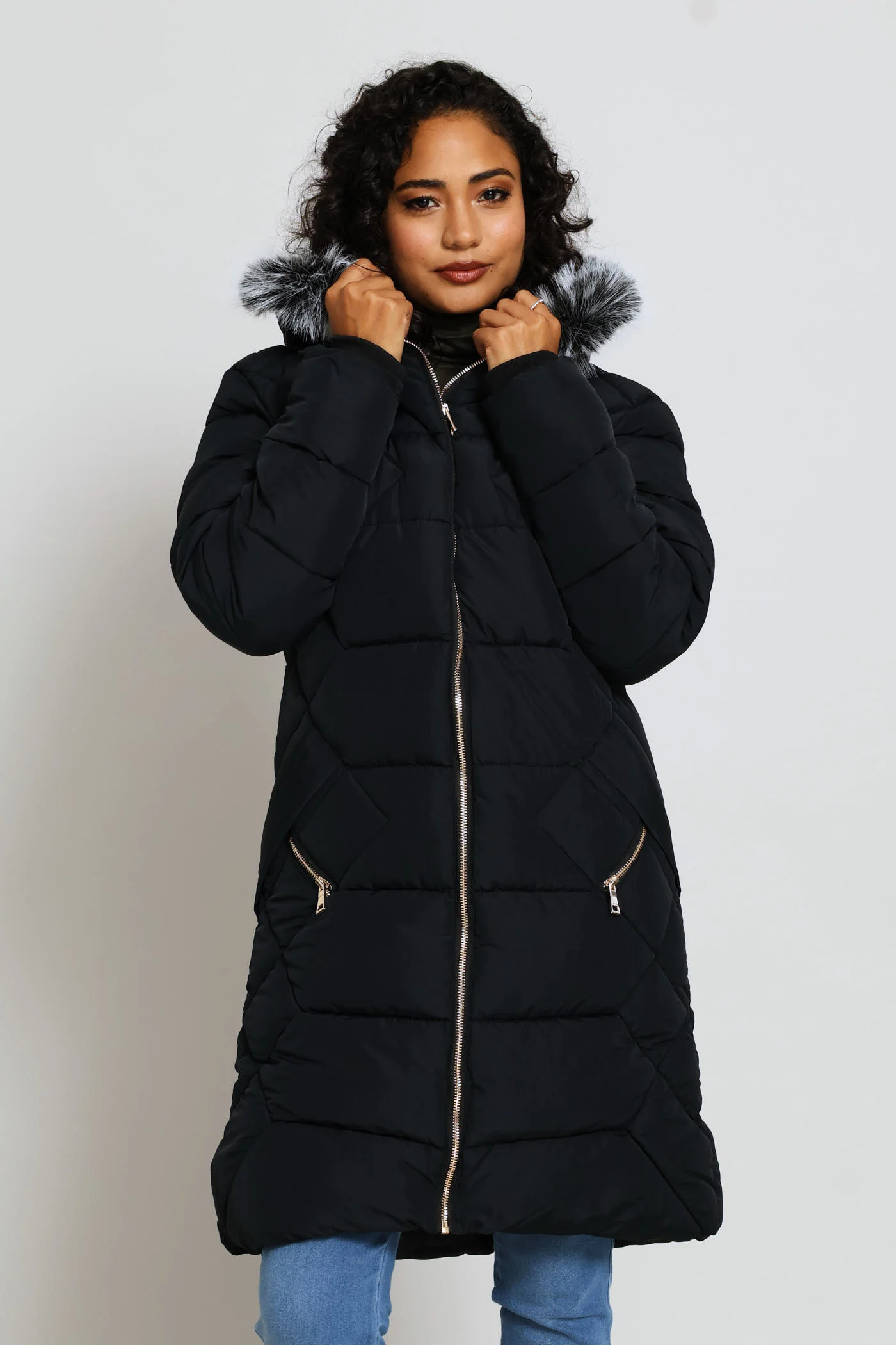 Chevron Quilted Puffer Jacket - Black - Image 4