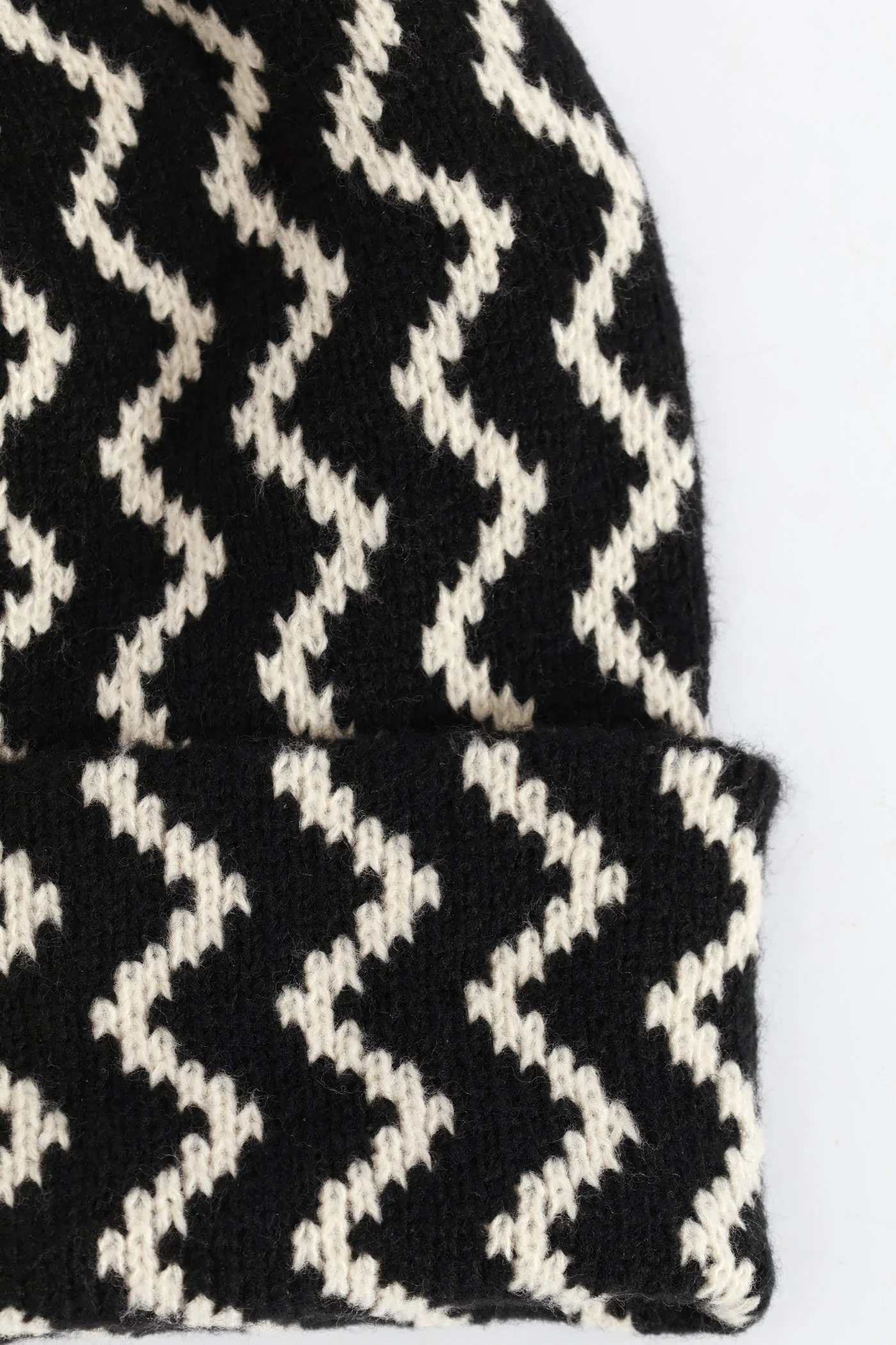 Chevron Turn Up Knitted Beanie - Black/White - Image 2