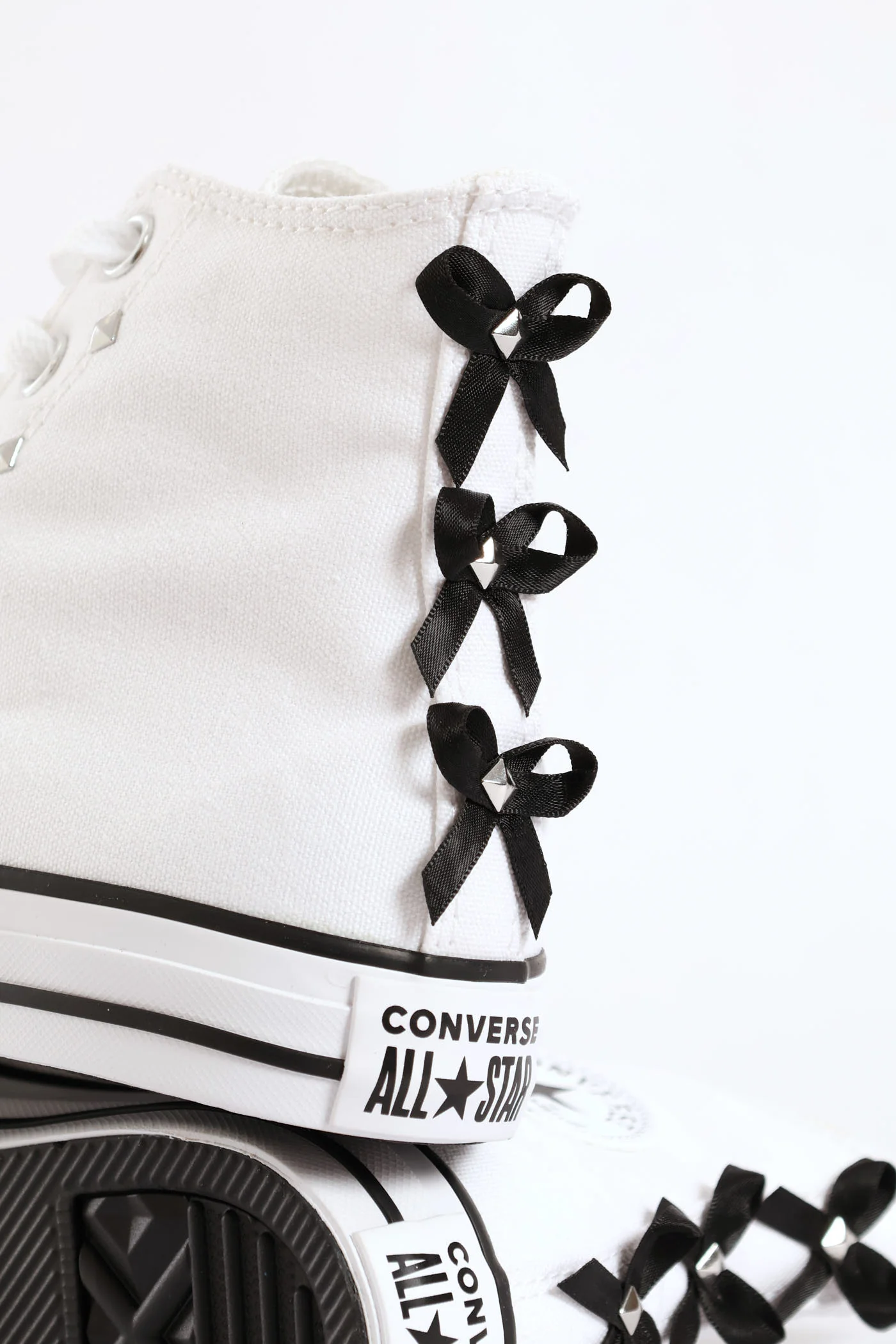 Chuck Taylor All Star Bows & Studs Sneaker - White - Image 6