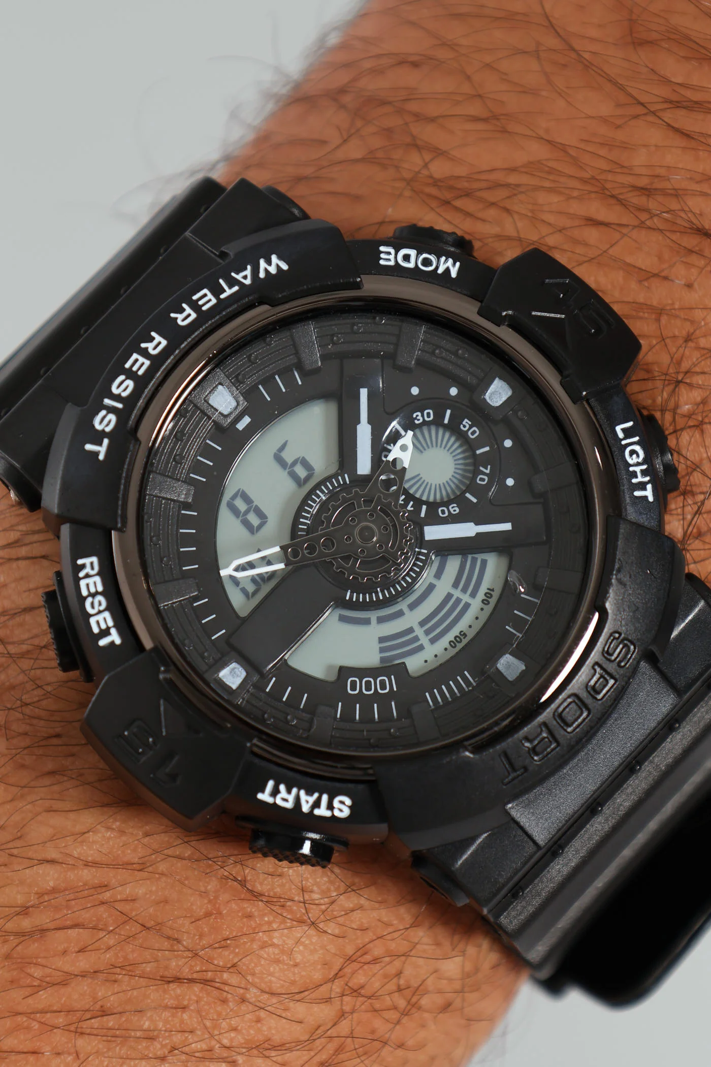 Circular Digital Watch - Black - Image 3