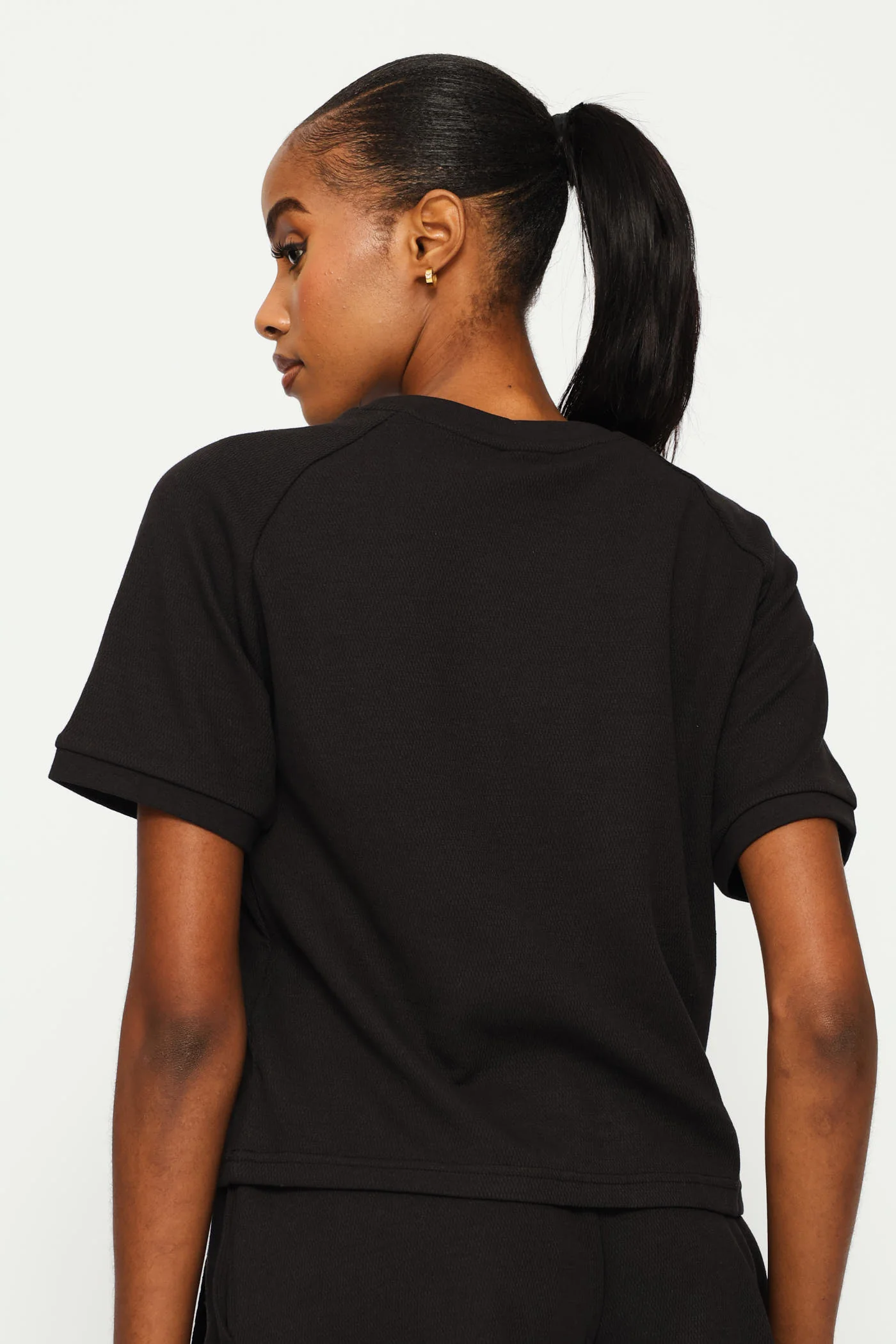Class Relaxed Pinnacle Tee - Black - Image 5
