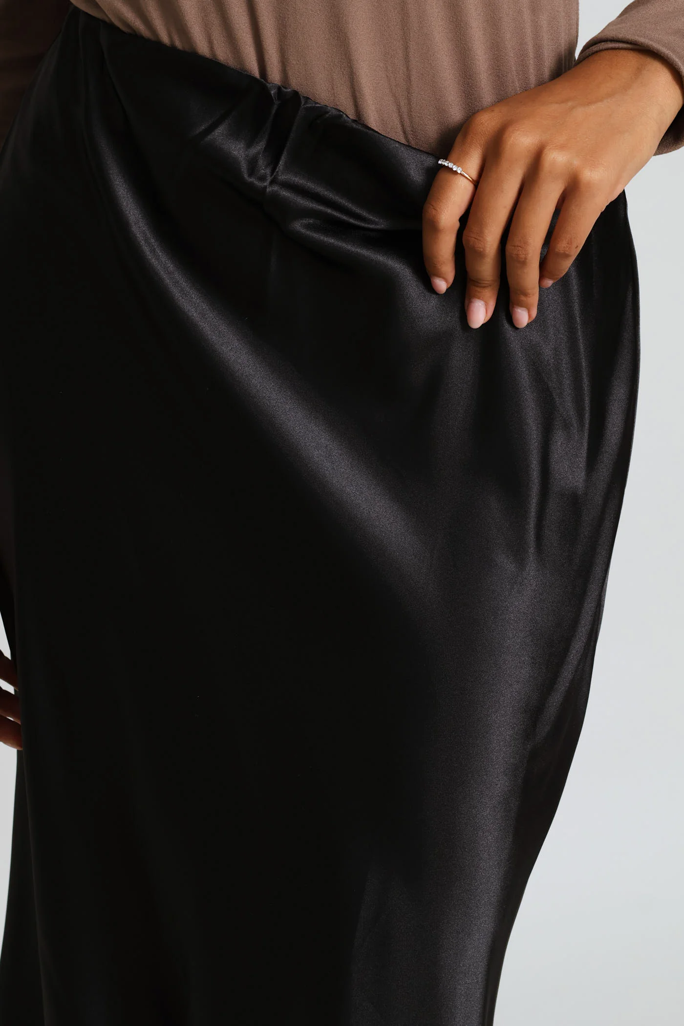 Classic Bias Cut Midi Skirt - Black - Image 5