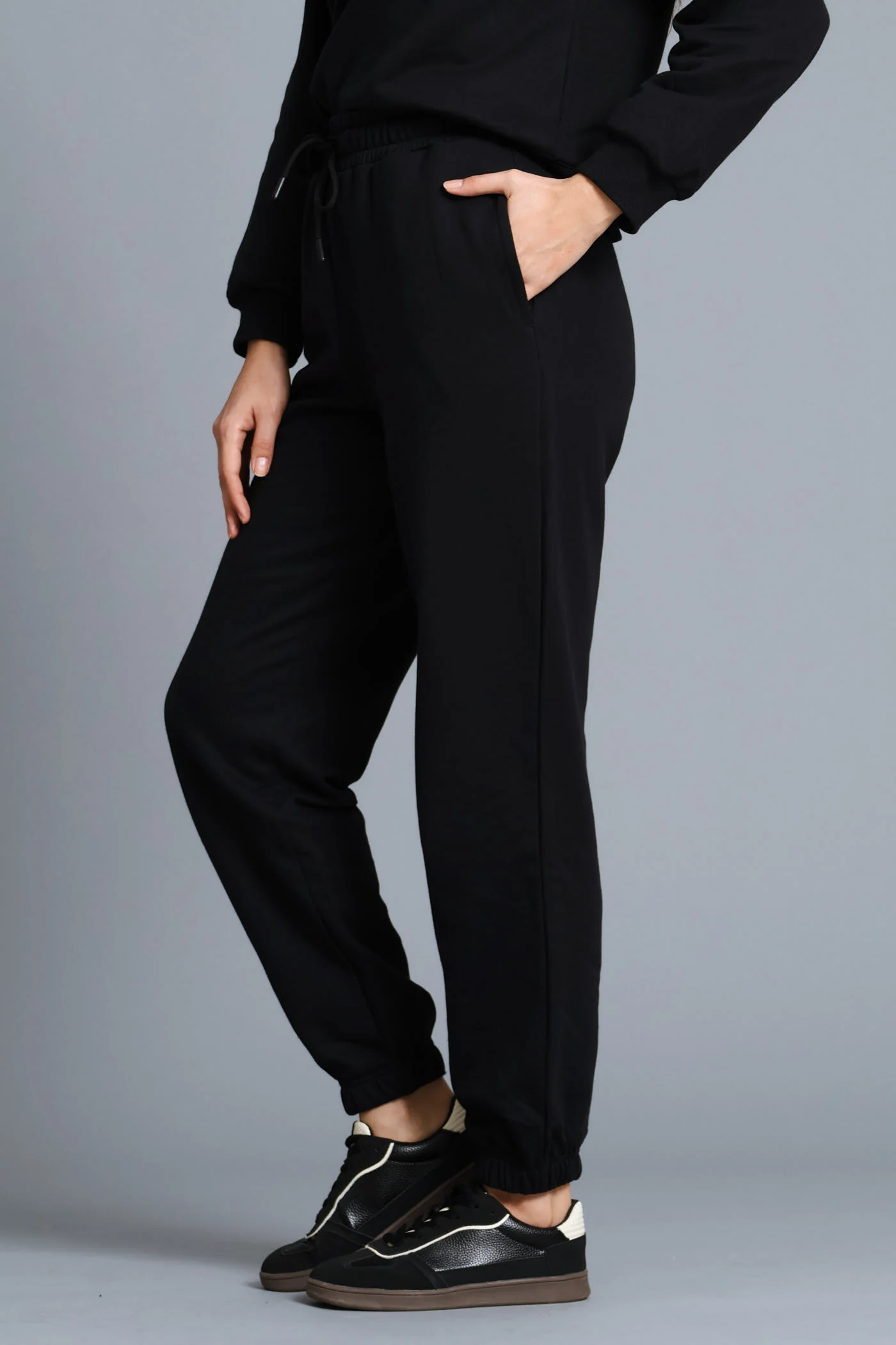 Classic Fleece Jogger - Black/Black - Image 2
