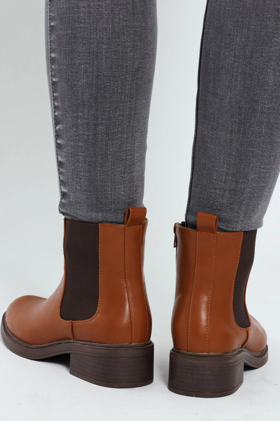 Classy Monotone Chelsea Boot - Tan - Image 4