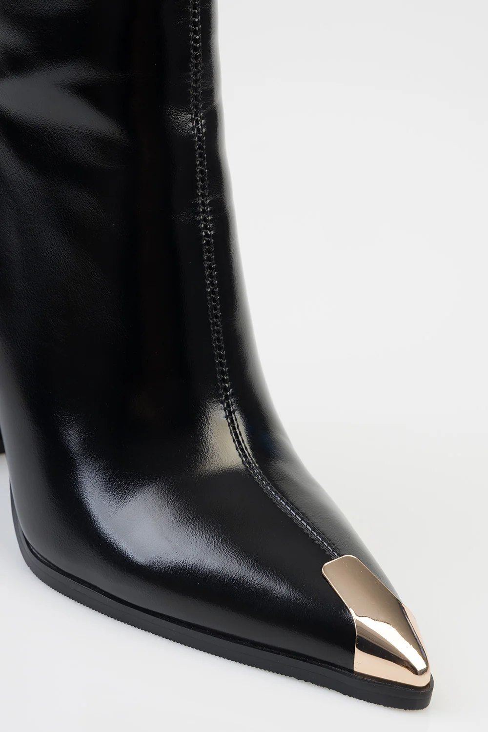 Clause Pointed Toe Block Heel Boot - Black - Image 4