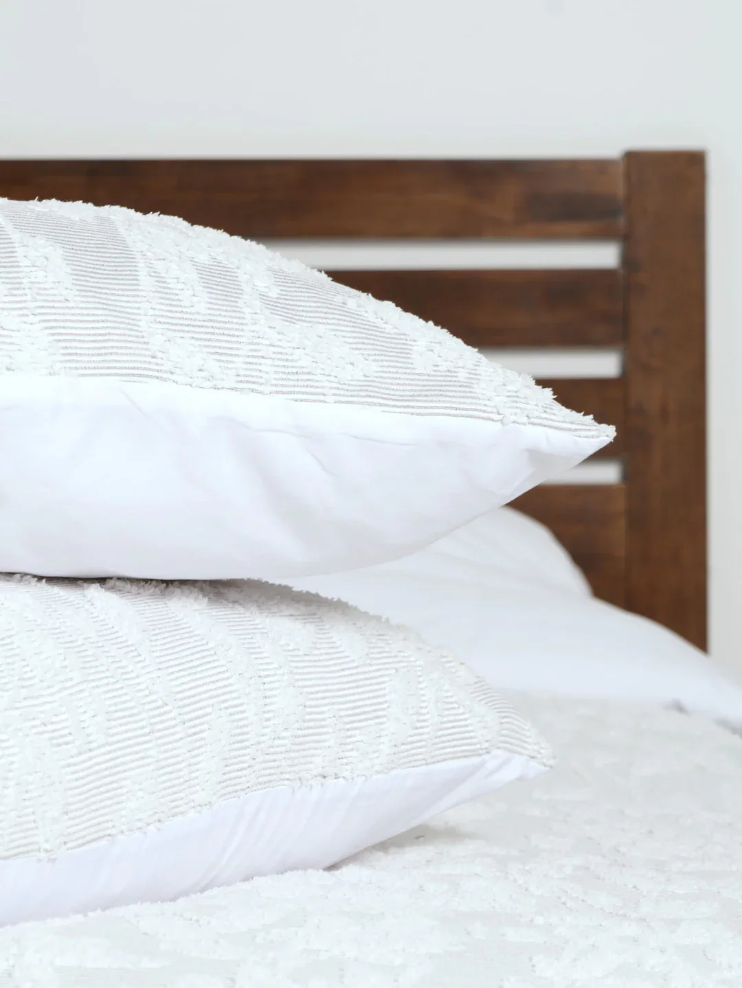 Clipped Botanical Tufted Duvet Cover - Grey - Image 4