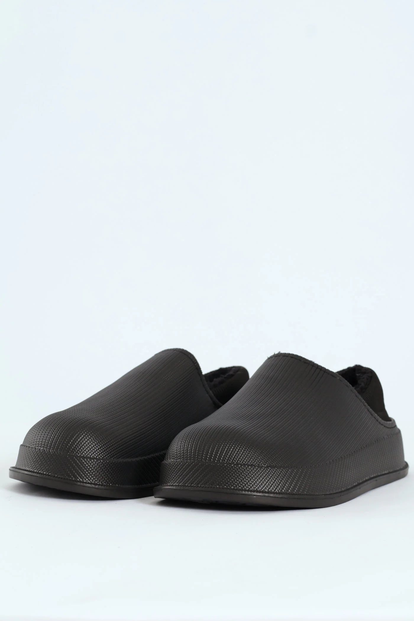 Closed Back Clog Slipper - Black - Image 2